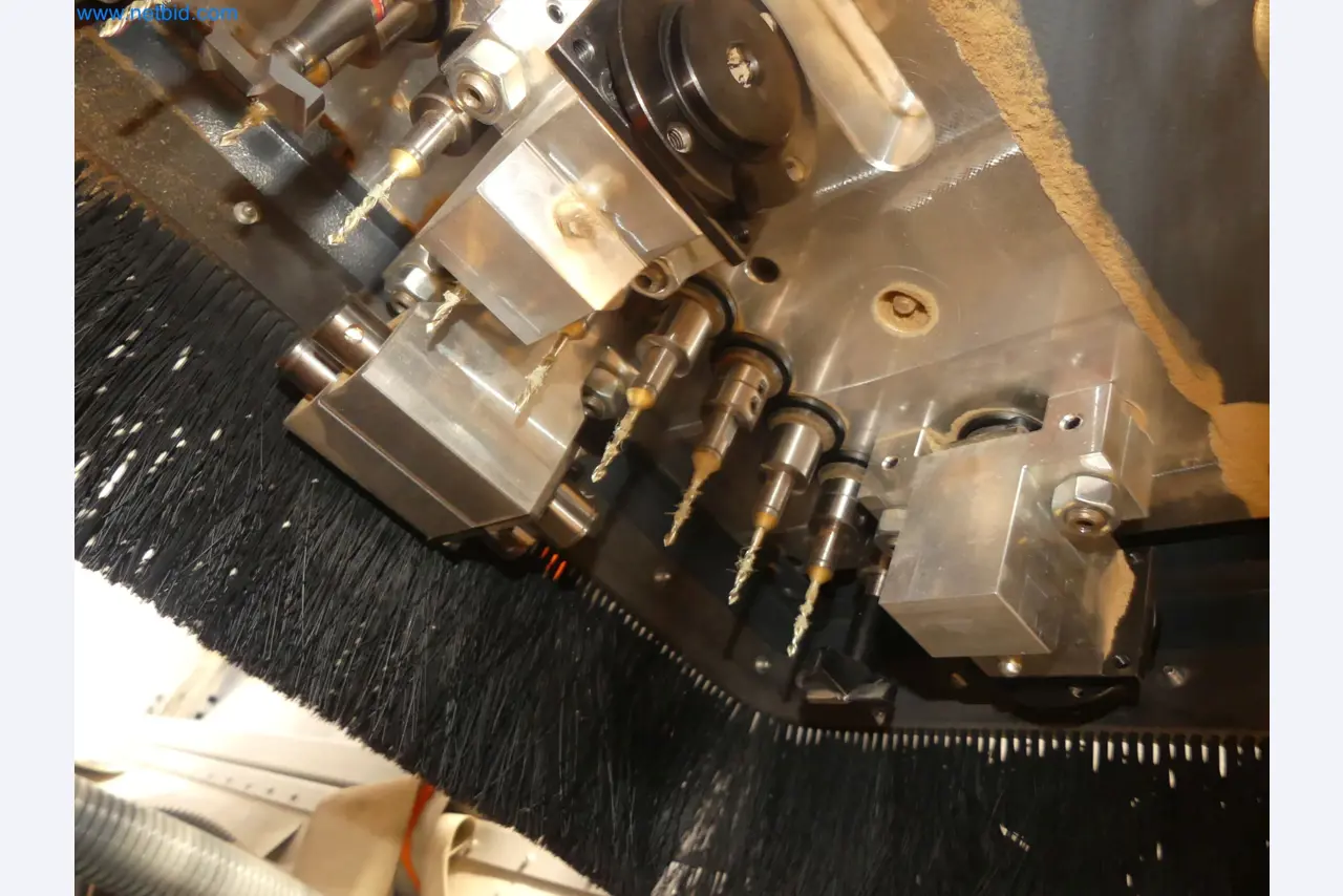 Nesting CNC machining centers FELDER FORMAT4 Profit H100 22.32 - High-performance technology for carpenters and joiners-50