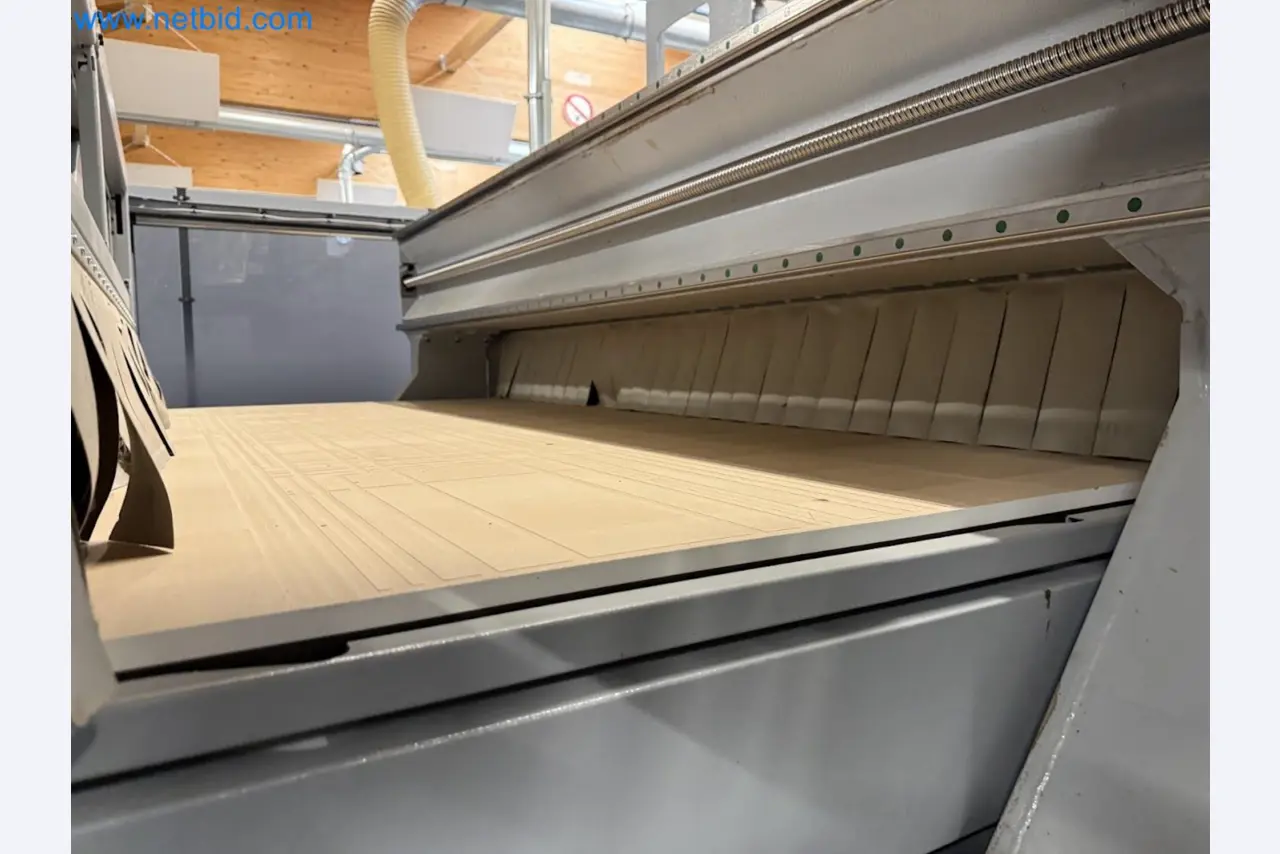 Nesting CNC machining centers FELDER FORMAT4 Profit H100 22.32 - High-performance technology for carpenters and joiners-14