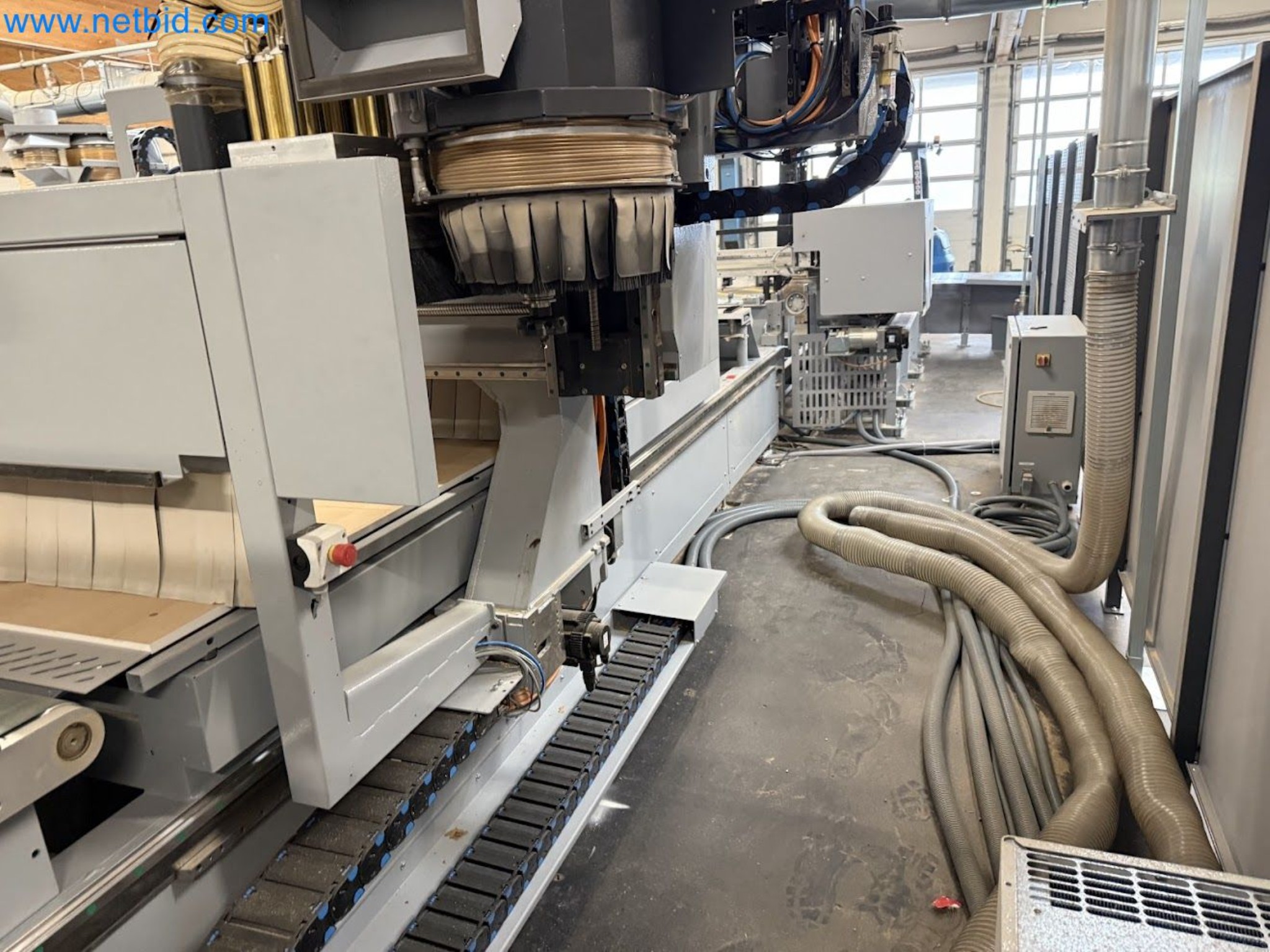 Nesting CNC machining centers FELDER FORMAT4 Profit H100 22.32 - High-performance technology for carpenters and joiners-18