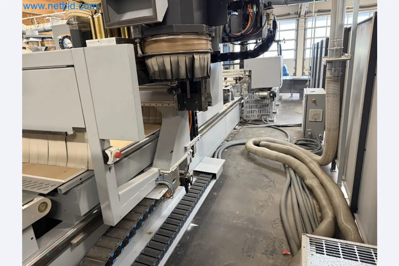 Nesting CNC machining centers FELDER FORMAT4 Profit H100 22.32 - High-performance technology for carpenters and joiners-18