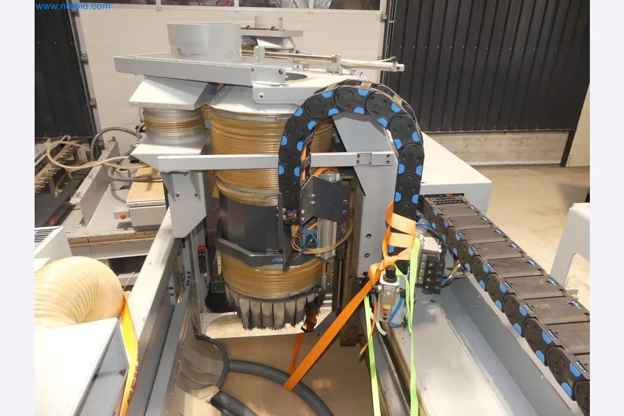 Nesting CNC machining centers FELDER FORMAT4 Profit H100 22.32 - High-performance technology for carpenters and joiners-49