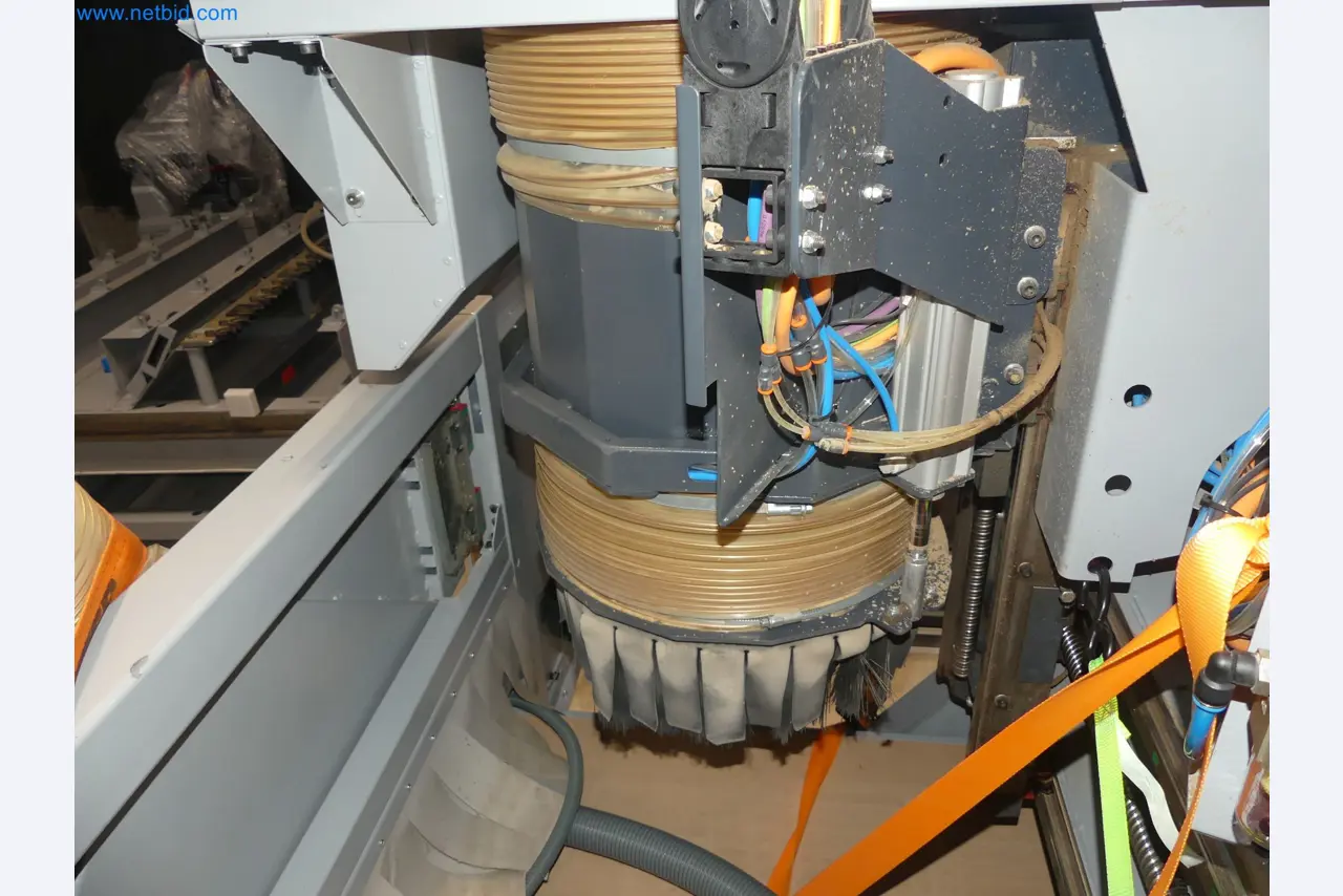 Nesting CNC machining centers FELDER FORMAT4 Profit H100 22.32 - High-performance technology for carpenters and joiners-52