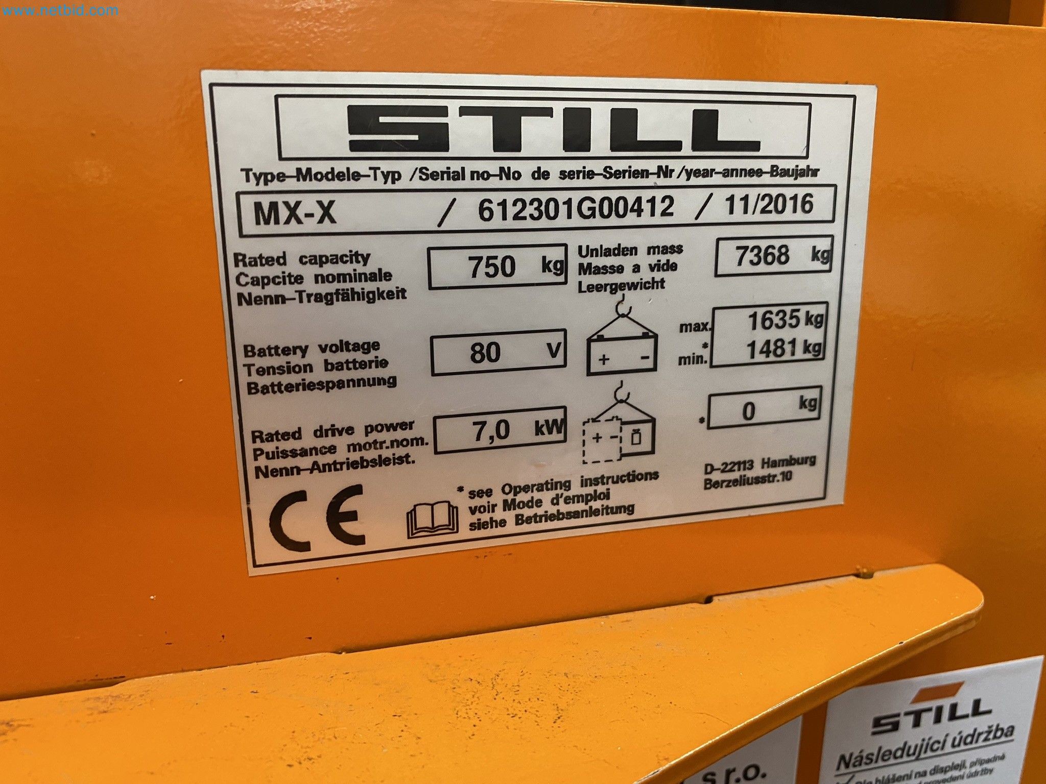 The racking system and forklift trucks-4