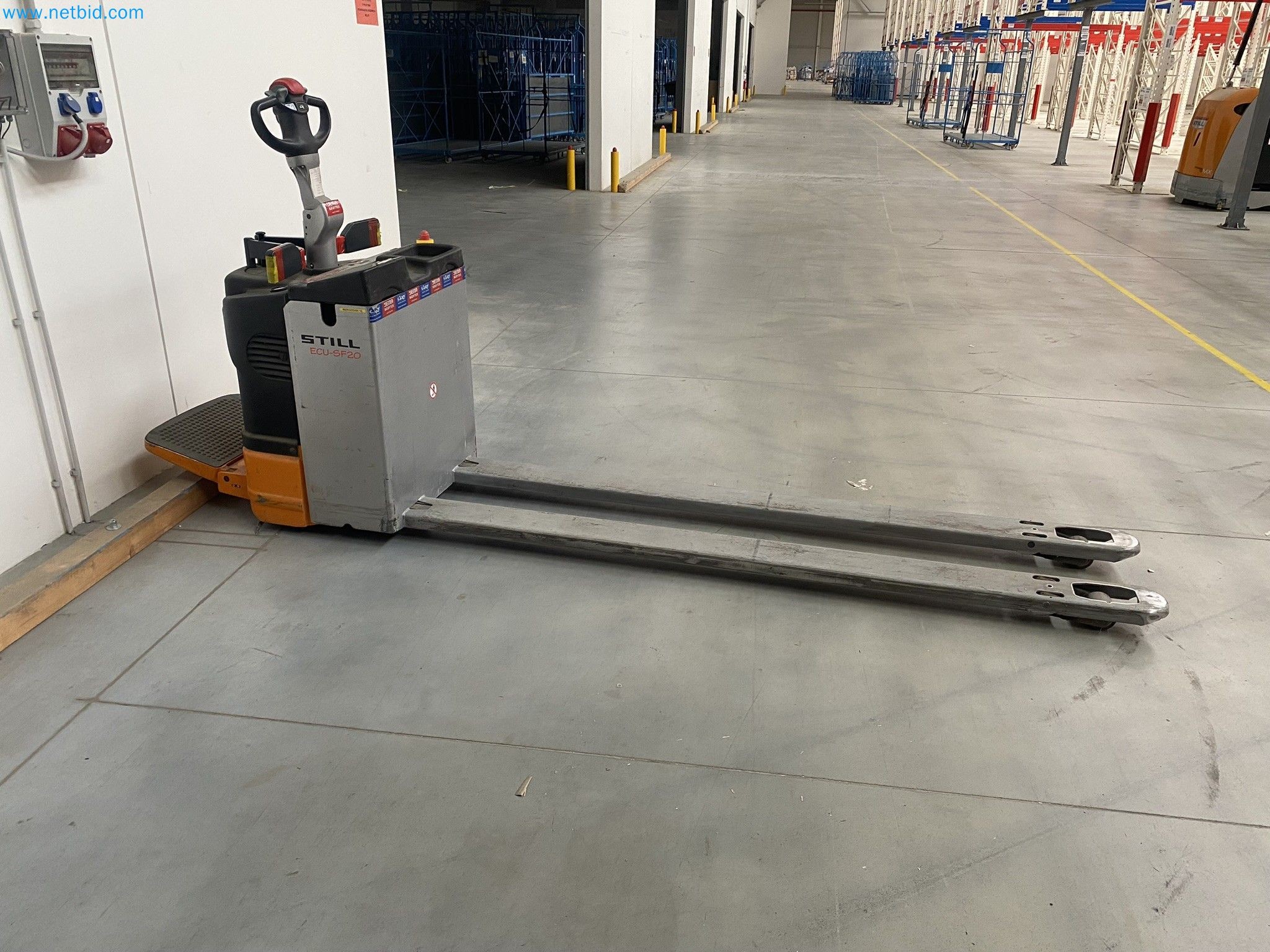 The racking system and forklift trucks-1