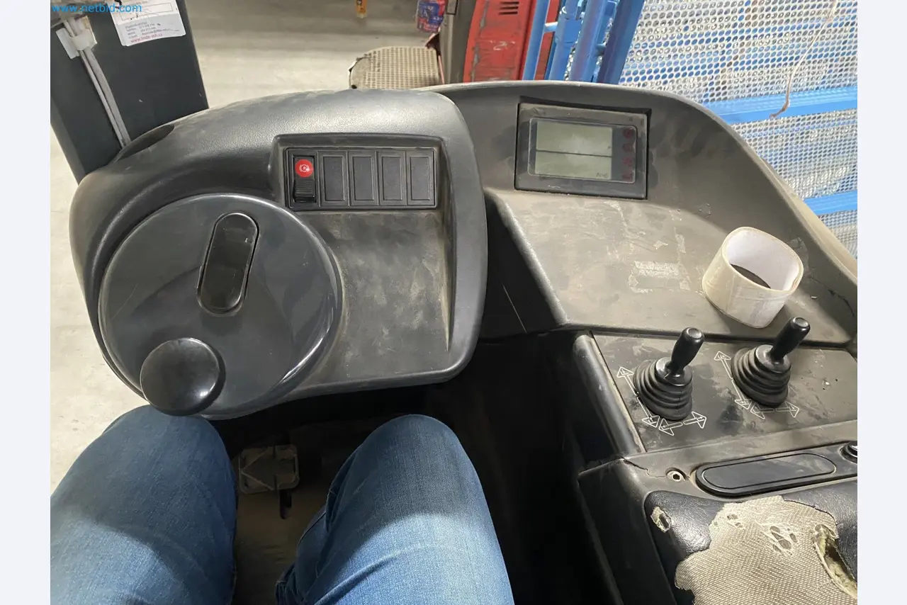 The racking system and forklift trucks-3