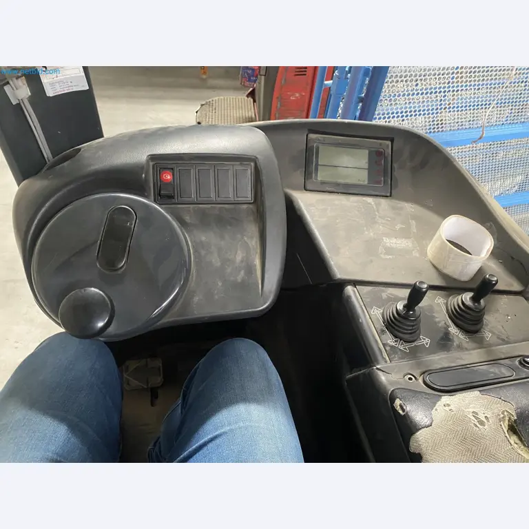 The racking system and forklift trucks-3