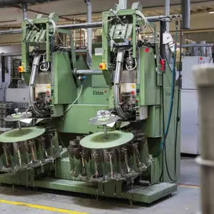 Dual-Head Industrial Yarn Winding / Spooling Machine ELITEX RC 10–R2–U/EW