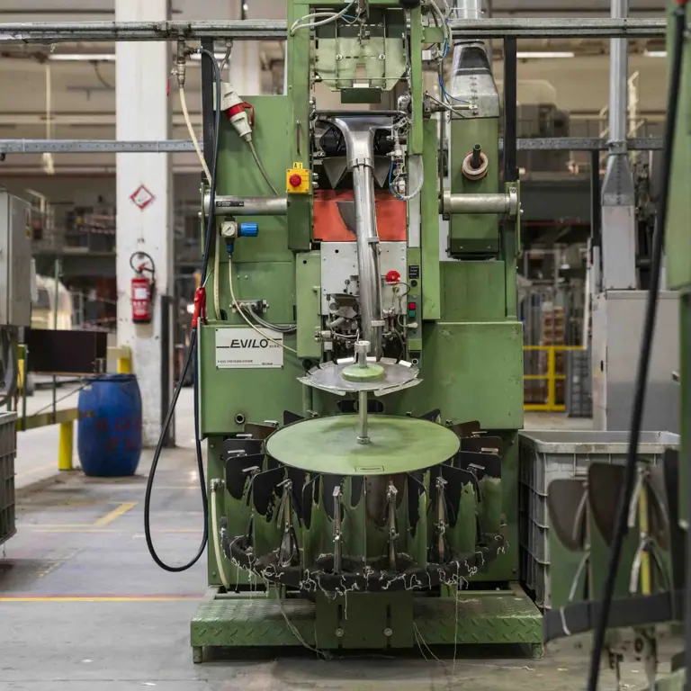 Single-Head Industrial Yarn Winding / Spooling Machine SCHLAFHORST RC10–R1–U/EW