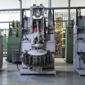 Single-Head Industrial Yarn Winding / Spooling Machine SCHLAFHORST RC10–R1–U/EW