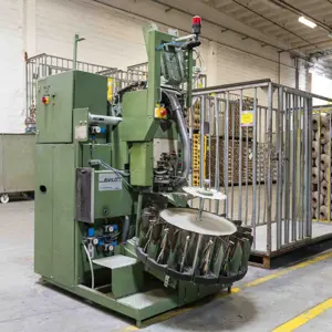 Single-Head Industrial Yarn Winding / Spooling Machine ELITEX RC10–R1–U/EW