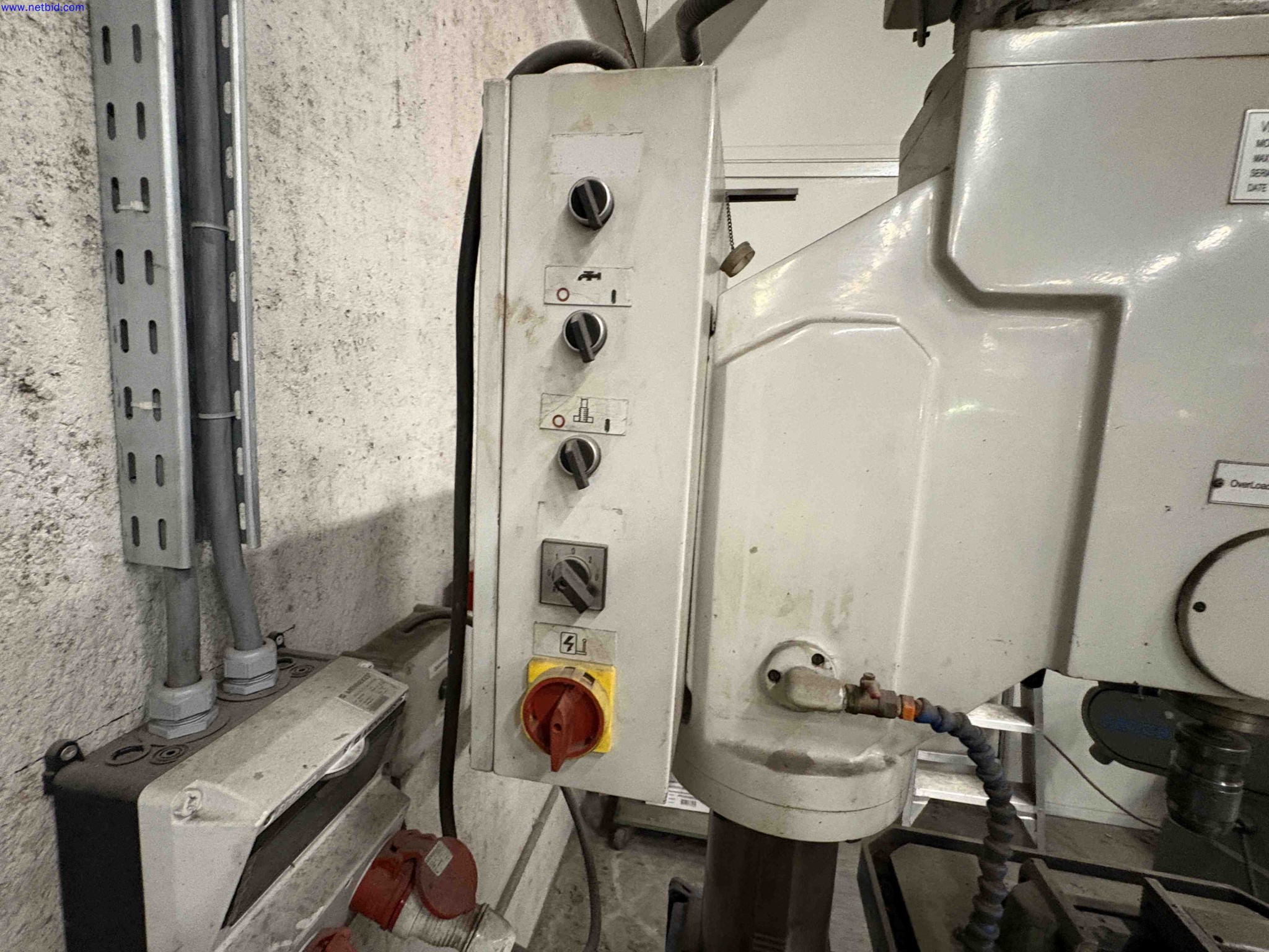 Uzavření závodu společnosti Balta Industries (Belgie) – výrobní závody výrobce koberců-11