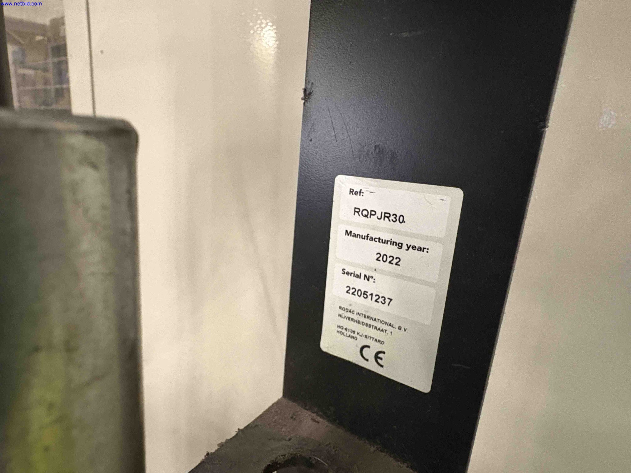 Hydraulic garage press Rodac RQPJR30 – foto 11 – kavel bij NetBid, Roterijstraat 205-8793 Waregem