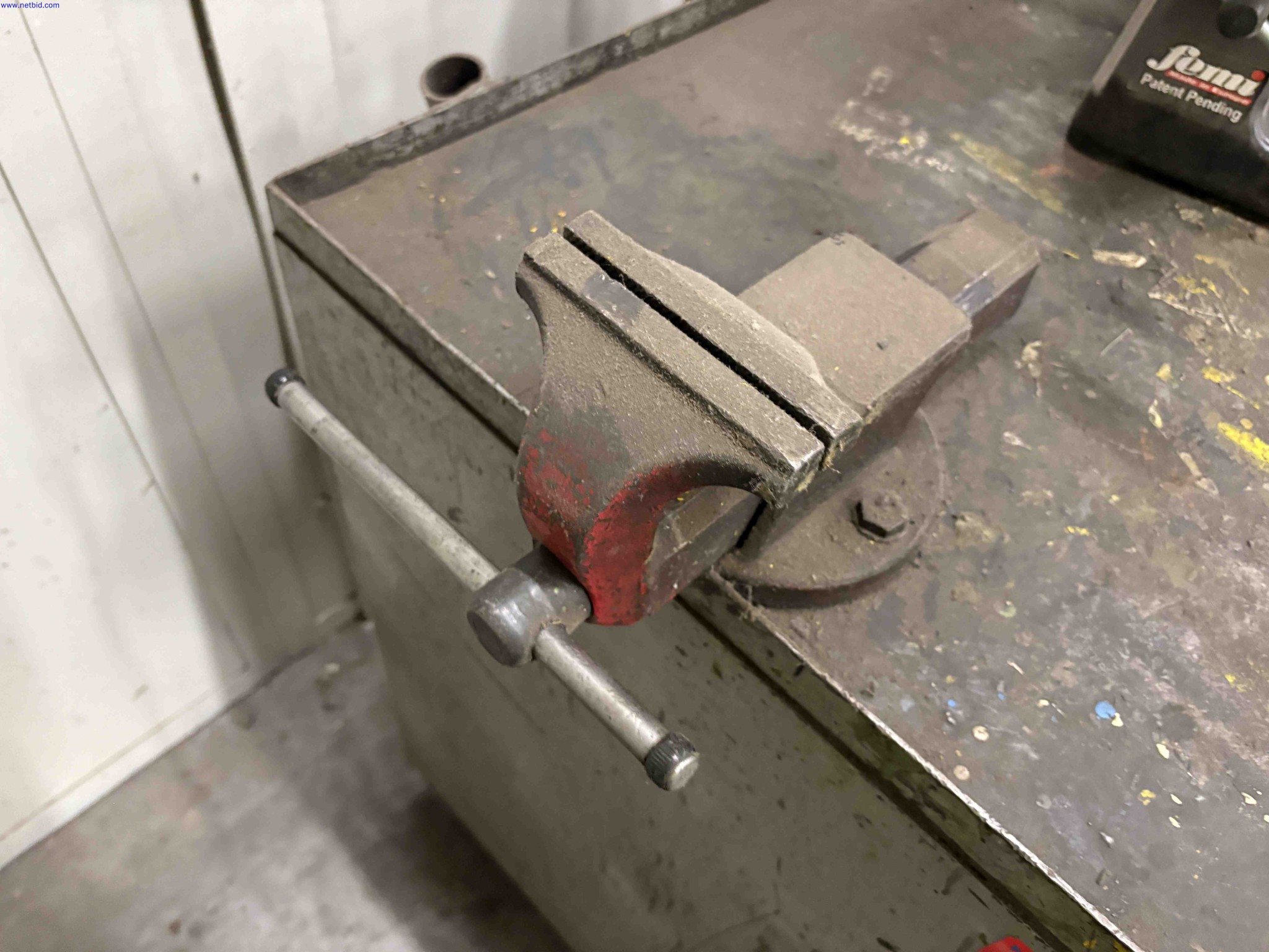Portable horizontal bandsaw with bench Femi NG120 – foto 10 – kavel bij NetBid, Roterijstraat 205-8793 Waregem