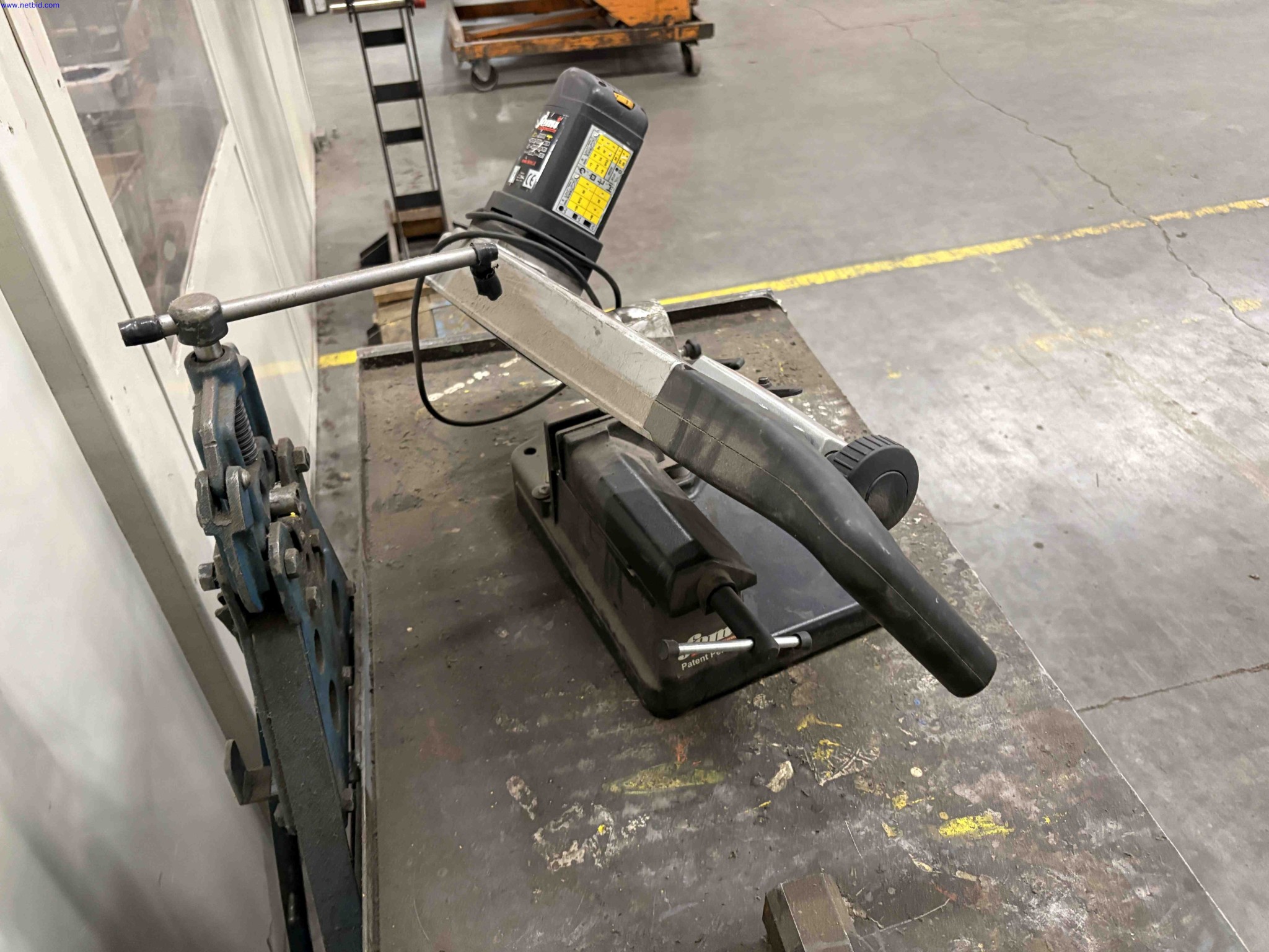 Portable horizontal bandsaw with bench Femi NG120 – foto 5 – kavel bij NetBid, Roterijstraat 205-8793 Waregem