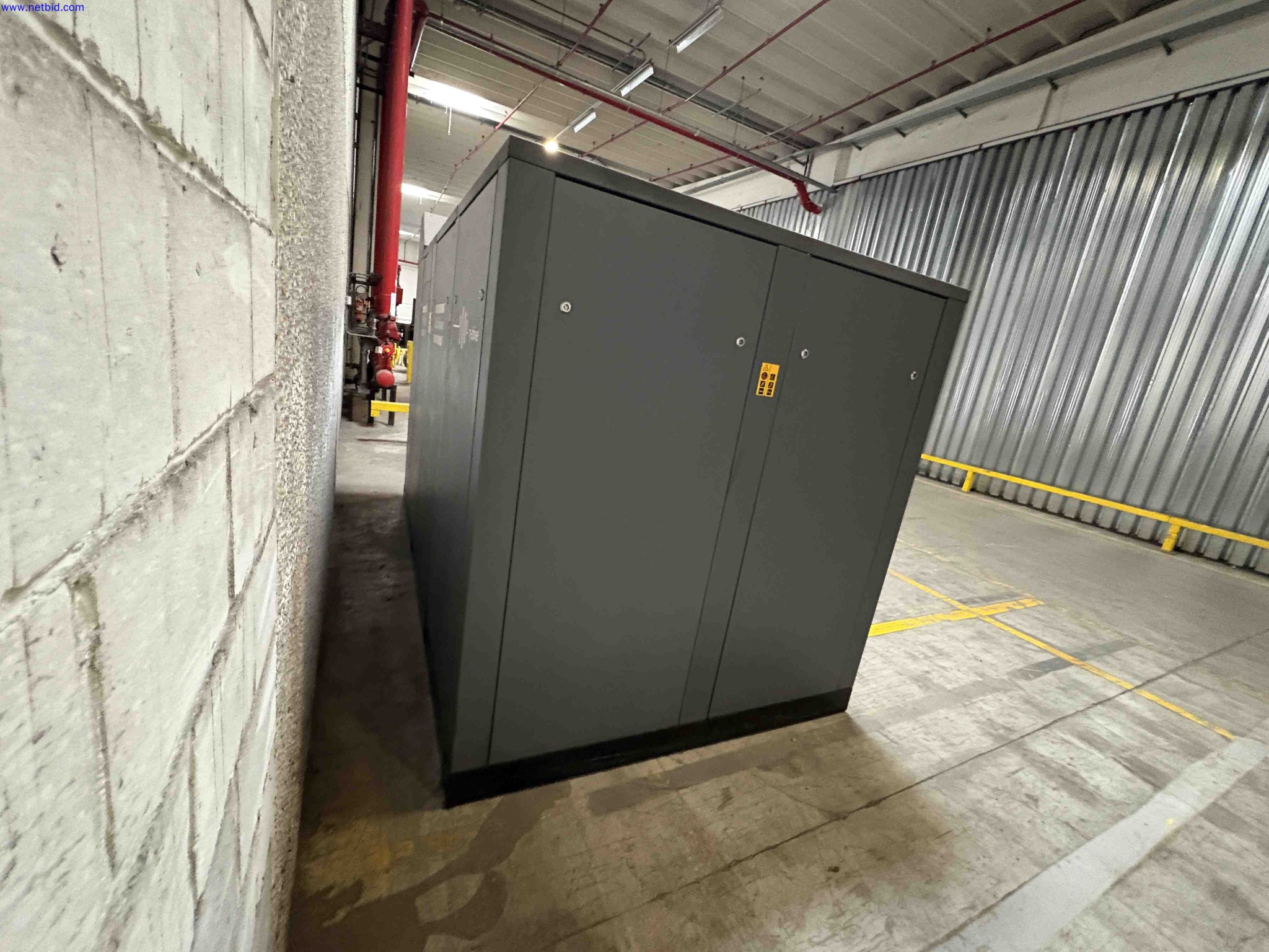 Industrial Air Compressor Atlas Copco GA 180 VSD – foto 4 – kavel bij NetBid, Roterijstraat 205-8793 Waregem