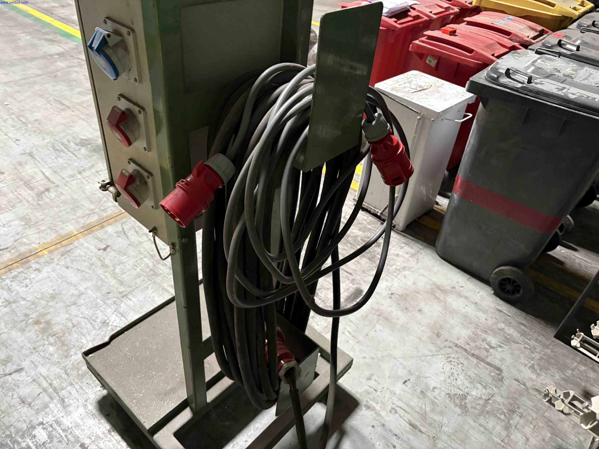 Industrial electrical mains distribution trolley Sarel 565 – foto 4 – kavel bij NetBid, Roterijstraat 205-8793 Waregem