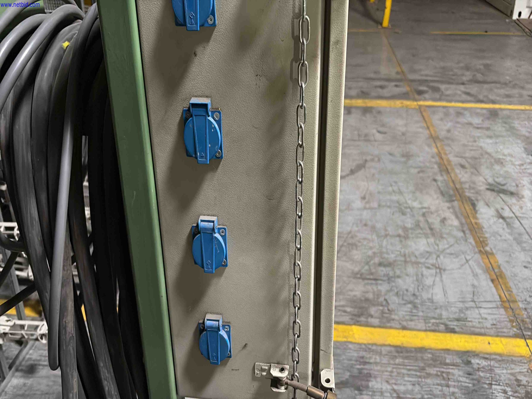 Industrial electrical mains distribution trolley Sarel 565 – foto 5 – kavel bij NetBid, Roterijstraat 205-8793 Waregem