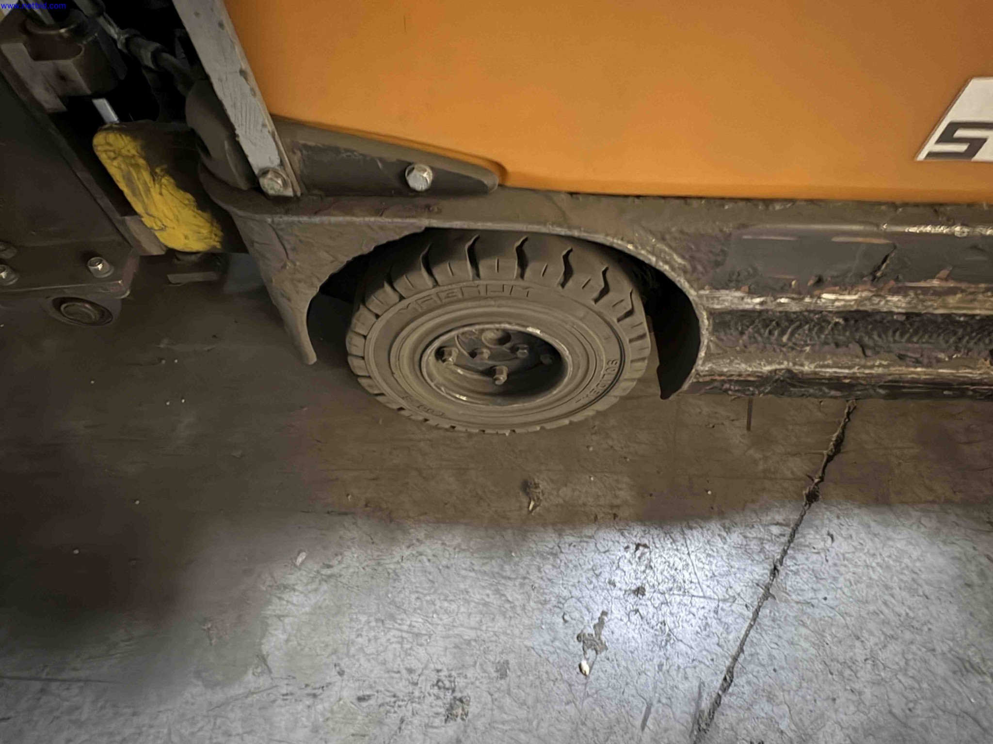 Battery electric tow tractor Still R06 – foto 13 – kavel bij NetBid, Roterijstraat 205-8793 Waregem