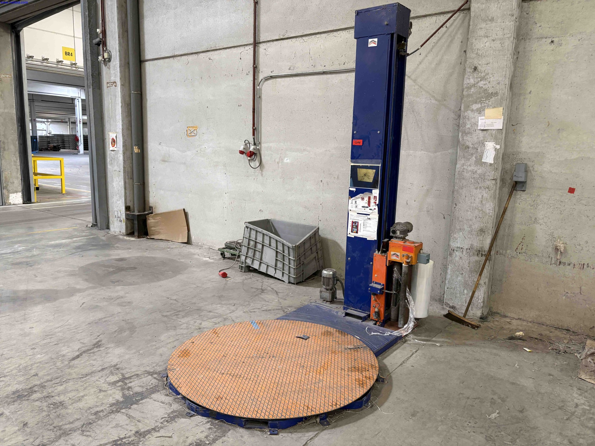 Semi-automatic pallet stretch wrapping machine FILMA P35 CP 675-60 – foto 2 – kavel bij NetBid, Roterijstraat 205-8793 Waregem