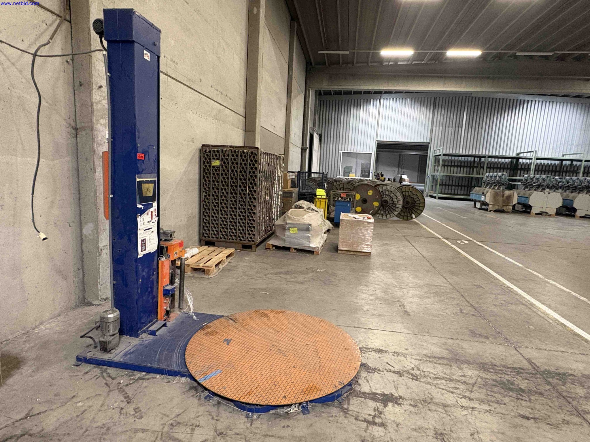 Semi-automatic pallet stretch wrapping machine FILMA P35 CP 675-60 – foto 7 – kavel bij NetBid, Roterijstraat 205-8793 Waregem