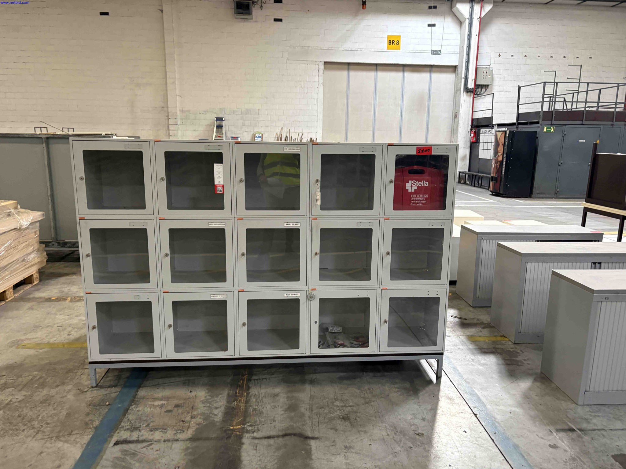 1 Set Office furniture – foto 9 – kavel bij NetBid, Roterijstraat 205-8793 Waregem