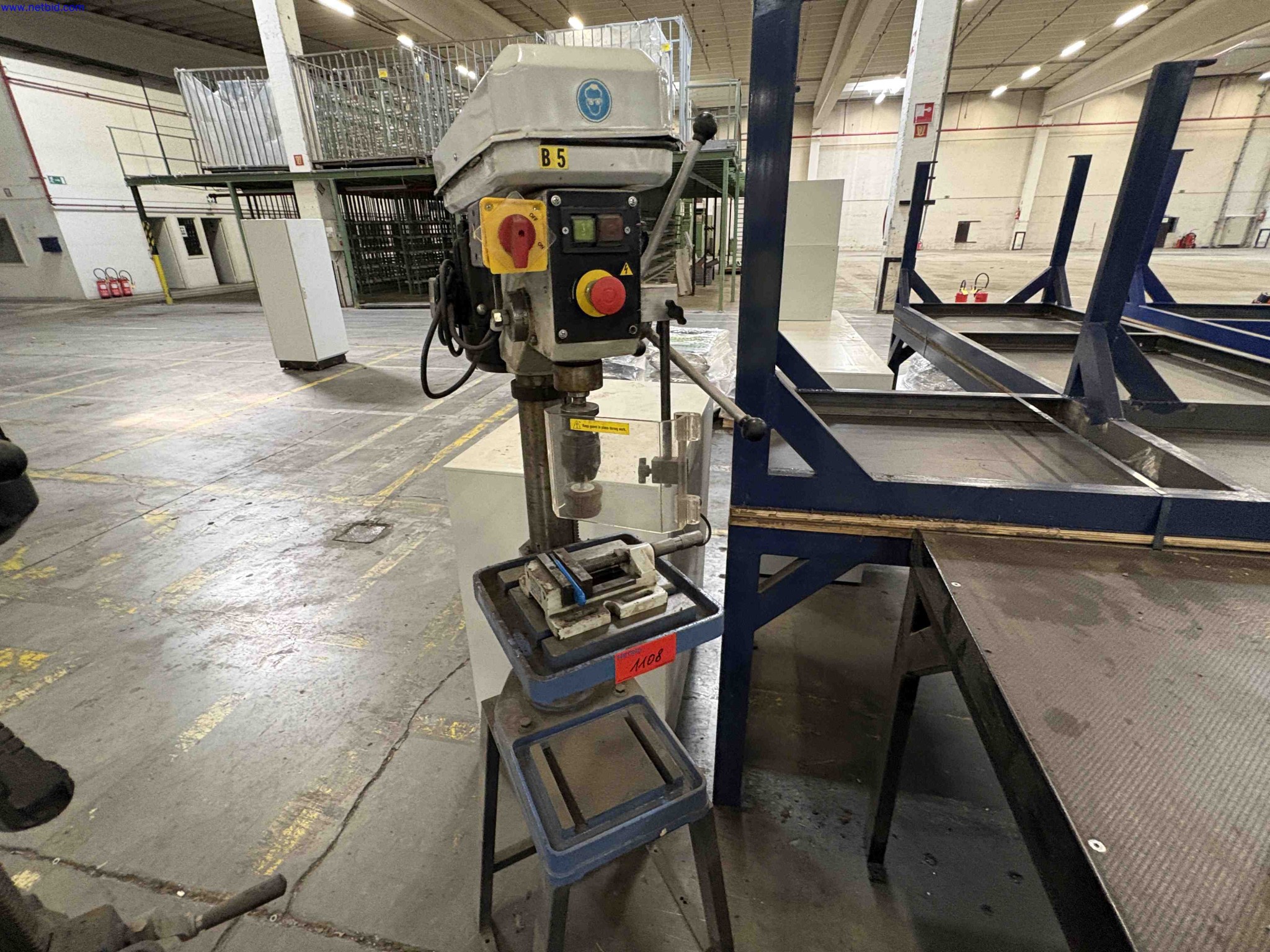 1 Set Workshop machinery, tools, benches and storage cupboards Eurokraft TB18 – foto 11 – kavel bij NetBid, Roterijstraat 205-8793 Waregem