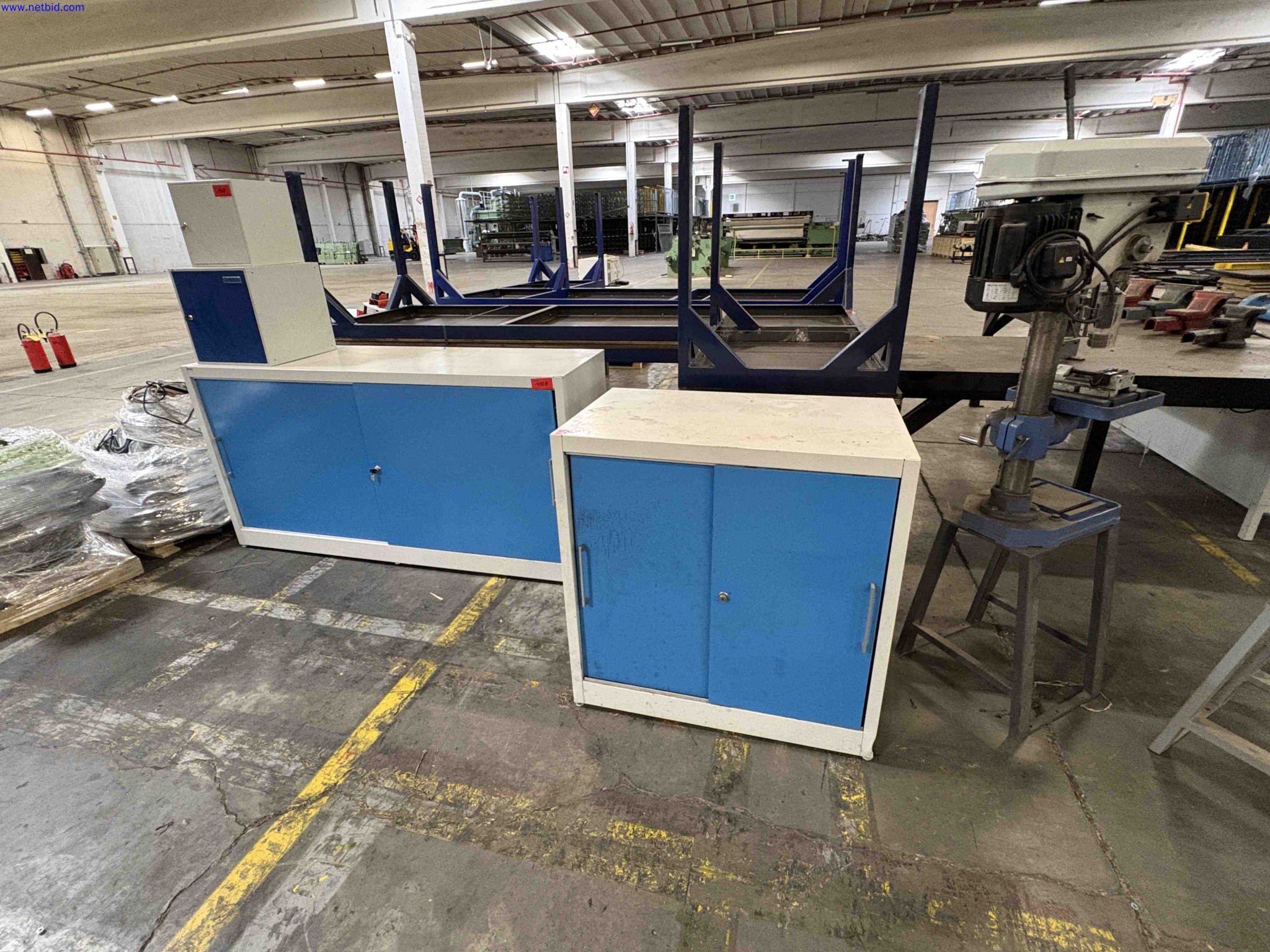 1 Set Workshop machinery, tools, benches and storage cupboards Eurokraft TB18 – foto 14 – kavel bij NetBid, Roterijstraat 205-8793 Waregem