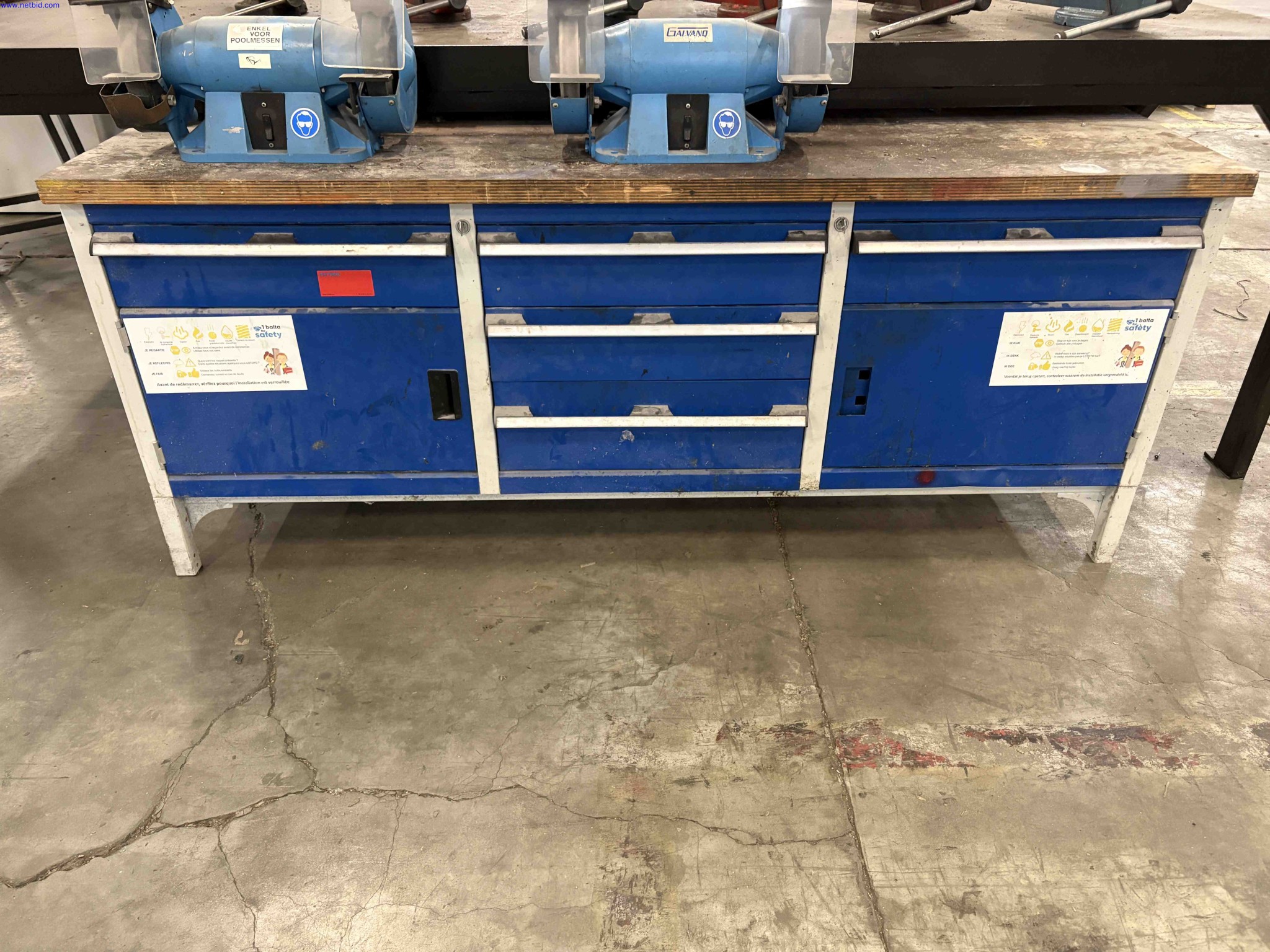 1 Set Workshop machinery, tools, benches and storage cupboards Eurokraft TB18 – foto 18 – kavel bij NetBid, Roterijstraat 205-8793 Waregem