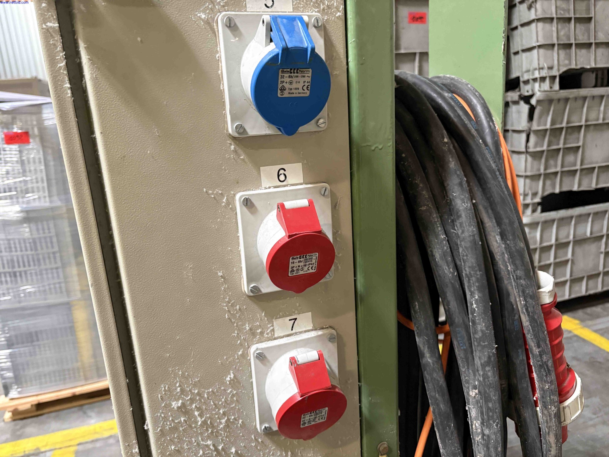 Mobile electrical distribution unit Sarel – foto 3 – kavel bij NetBid, Roterijstraat 205-8793 Waregem
