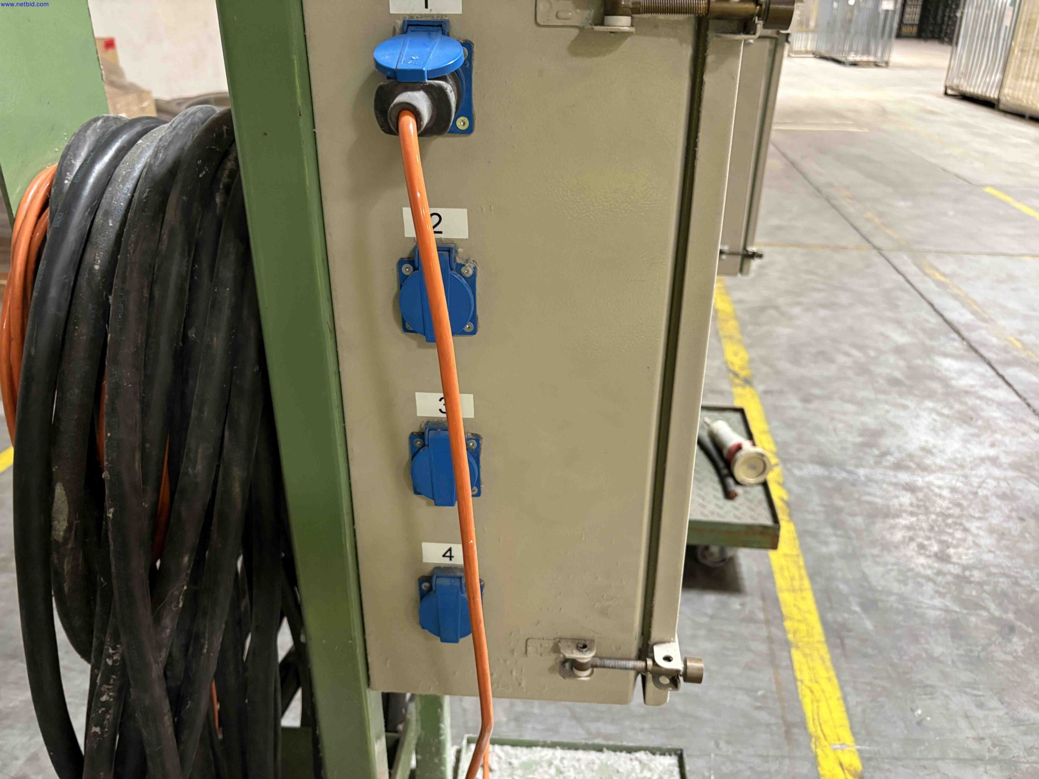 Mobile electrical distribution unit Sarel – foto 4 – kavel bij NetBid, Roterijstraat 205-8793 Waregem