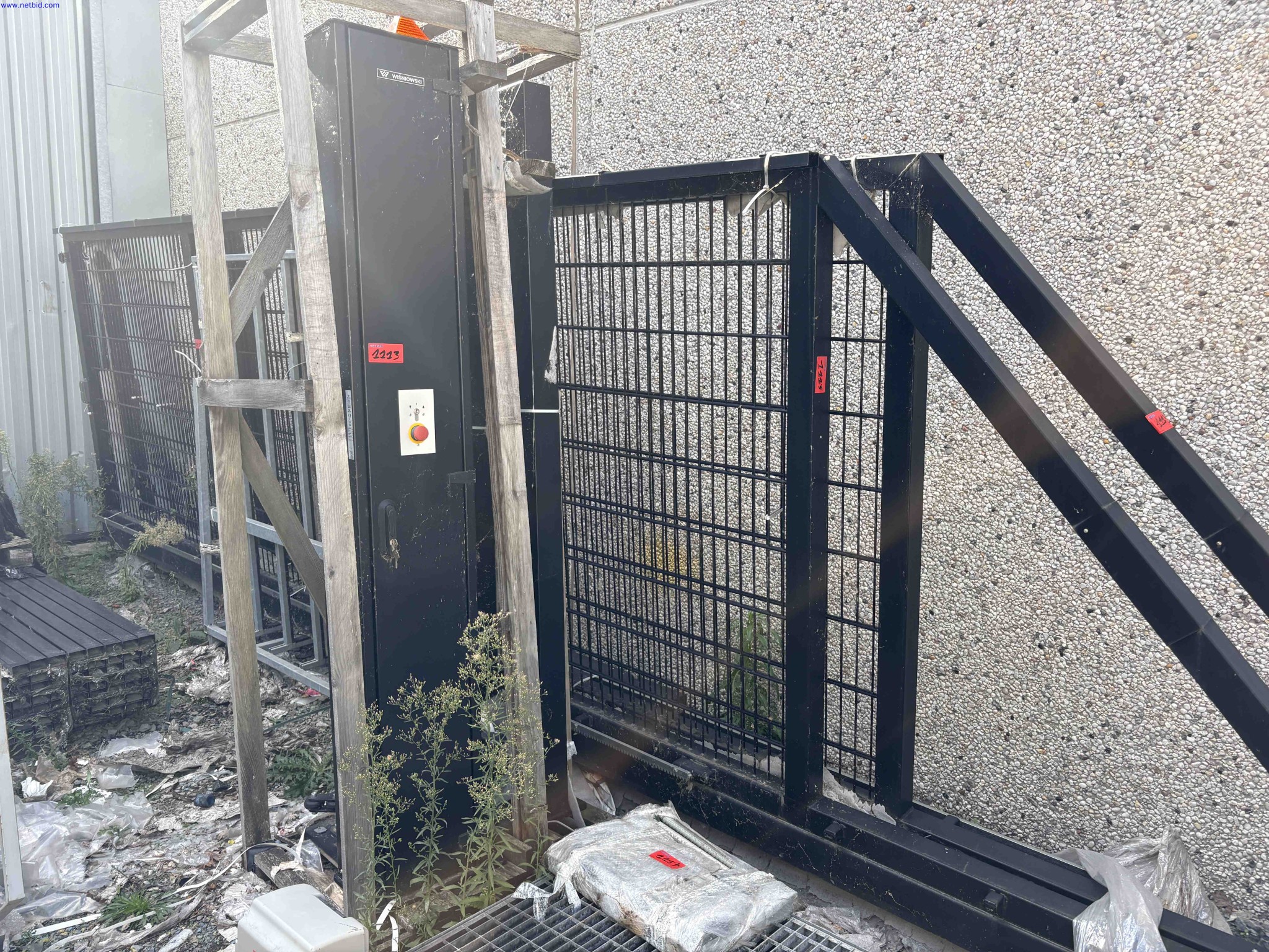 Automated sliding security gate and perimeter fencing Wisniowski – foto 3 – kavel bij NetBid, Roterijstraat 205-8793 Waregem