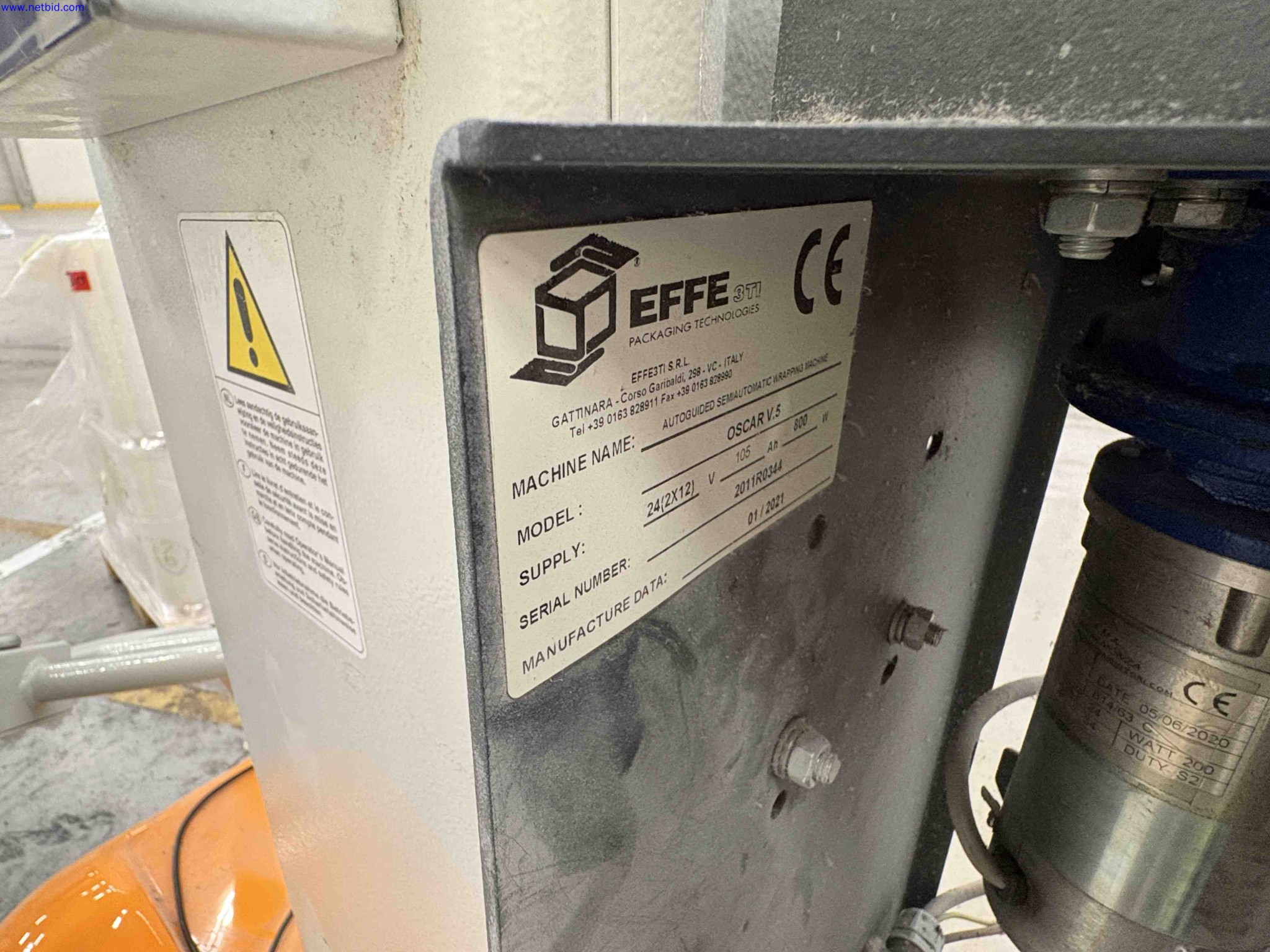 Self-propelled semi-automatic pallet stretch wrapping machine EFFE 3T Oscar V.5 – foto 8 – kavel bij NetBid, Roterijstraat 205-8793 Waregem