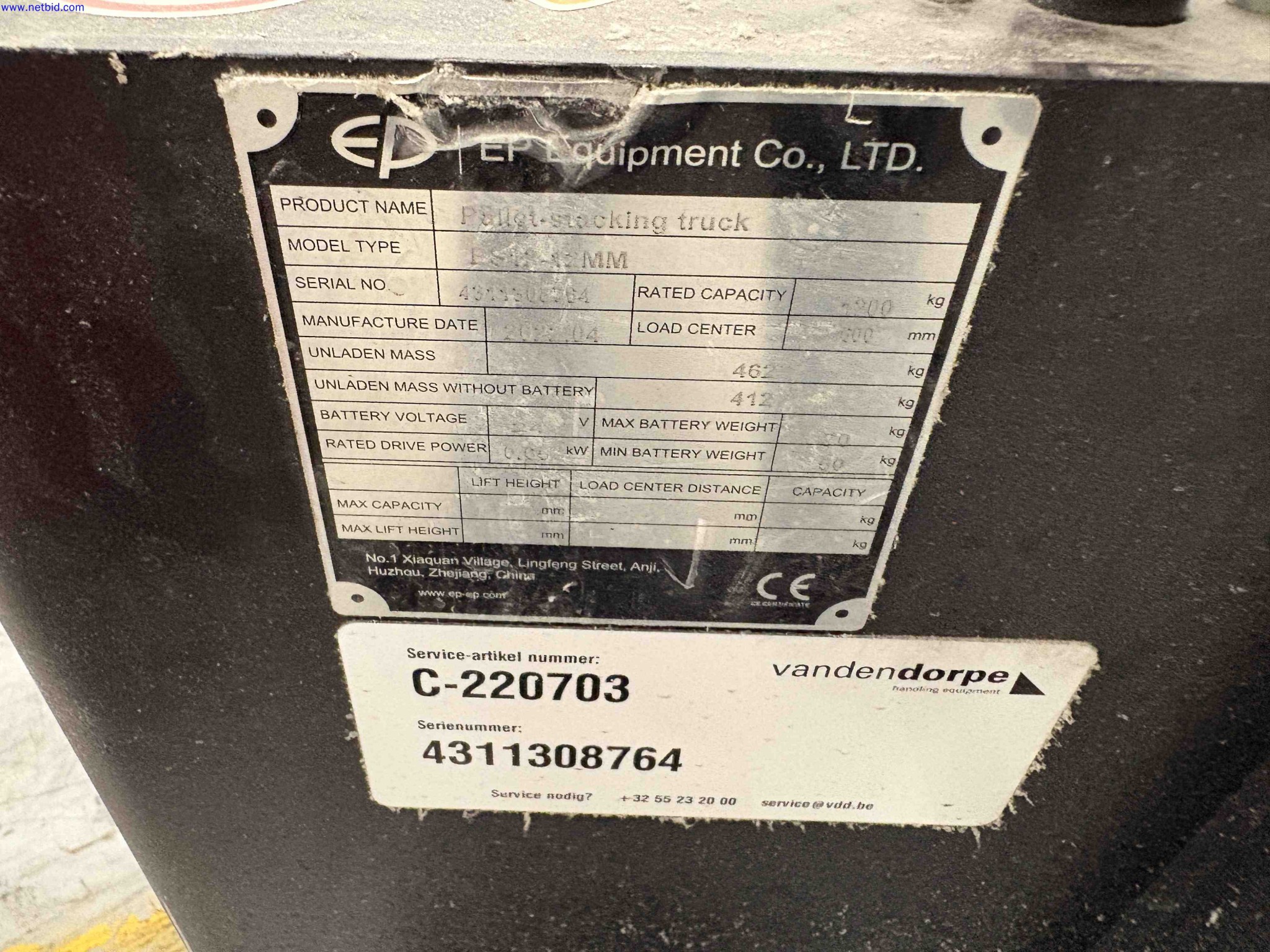 2 Battery electric pedestrian pallet stackers EP Equipment ES12-12MM – foto 10 – kavel bij NetBid, Roterijstraat 205-8793 Waregem
