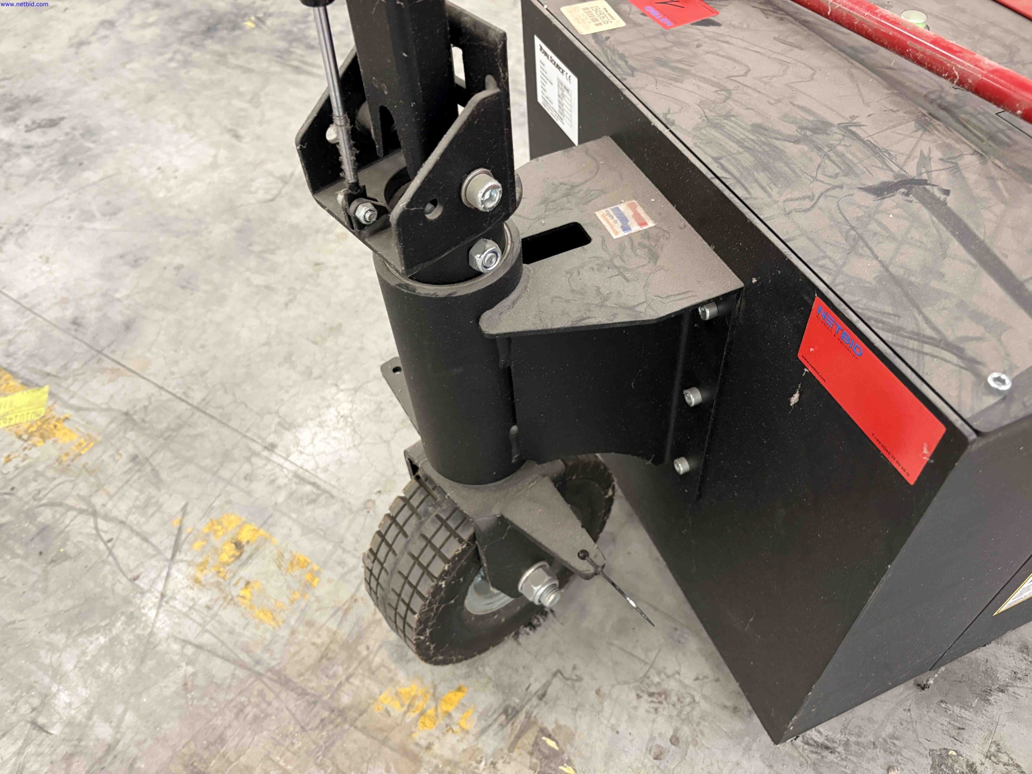 2 Battery electric pedestrian tow tugs Total Source C3500 Brake – foto 12 – kavel bij NetBid, Roterijstraat 205-8793 Waregem