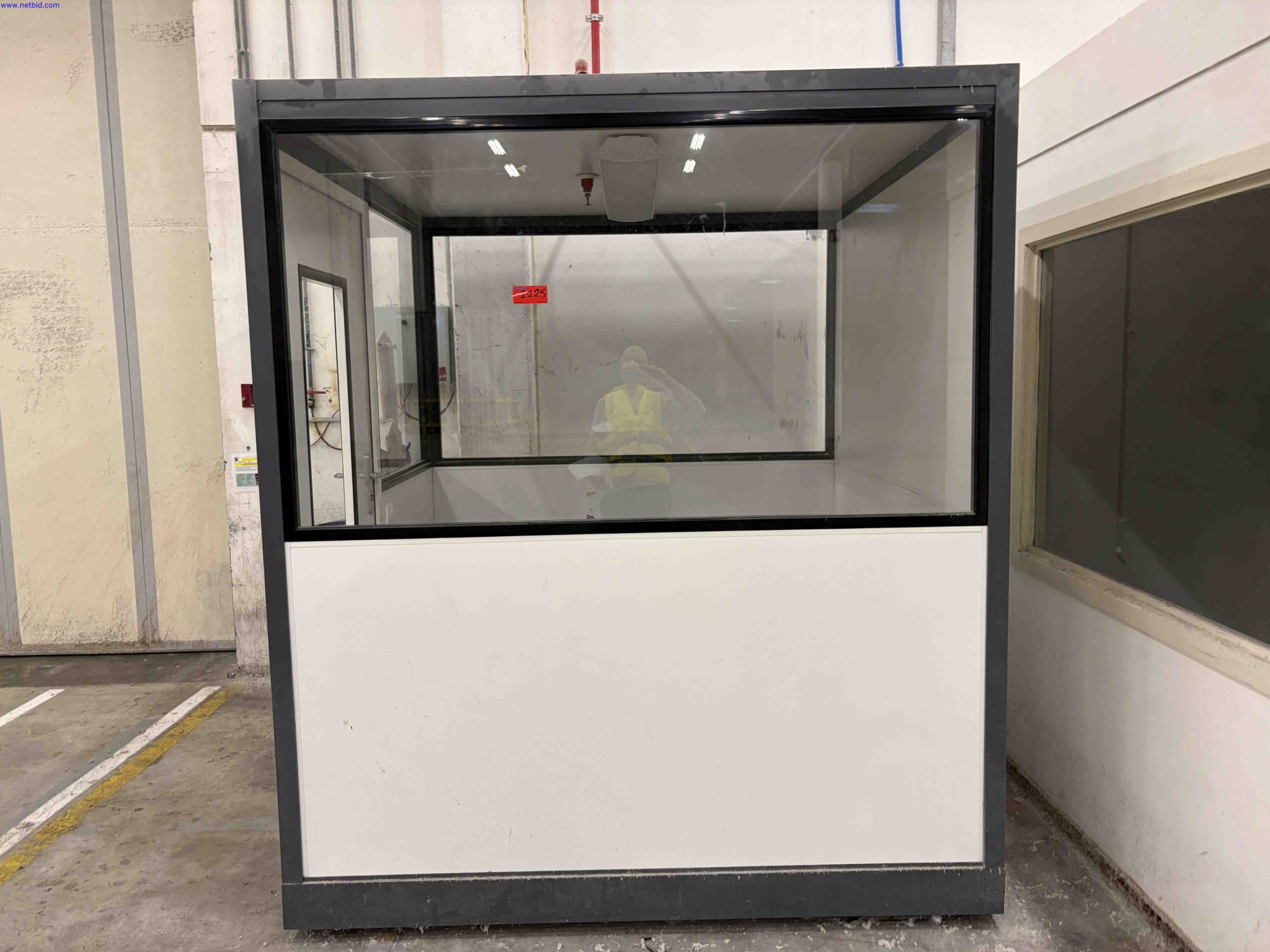 Free standing site office container unit – foto 4 – kavel bij NetBid, Roterijstraat 205-8793 Waregem