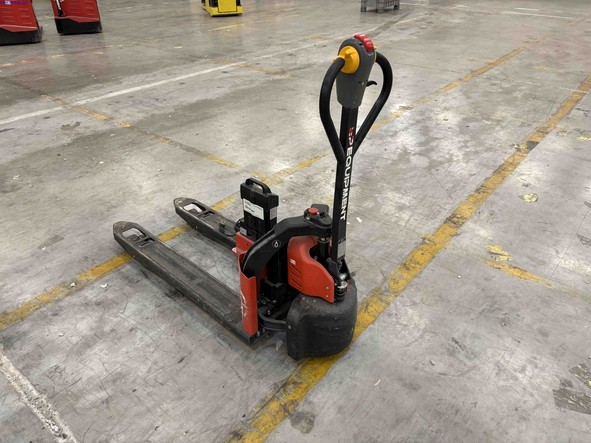 Battery electric pallet trucks EP Equipment EPT-12-EZ – foto 3 – kavel bij NetBid, Roterijstraat 205-8793 Waregem