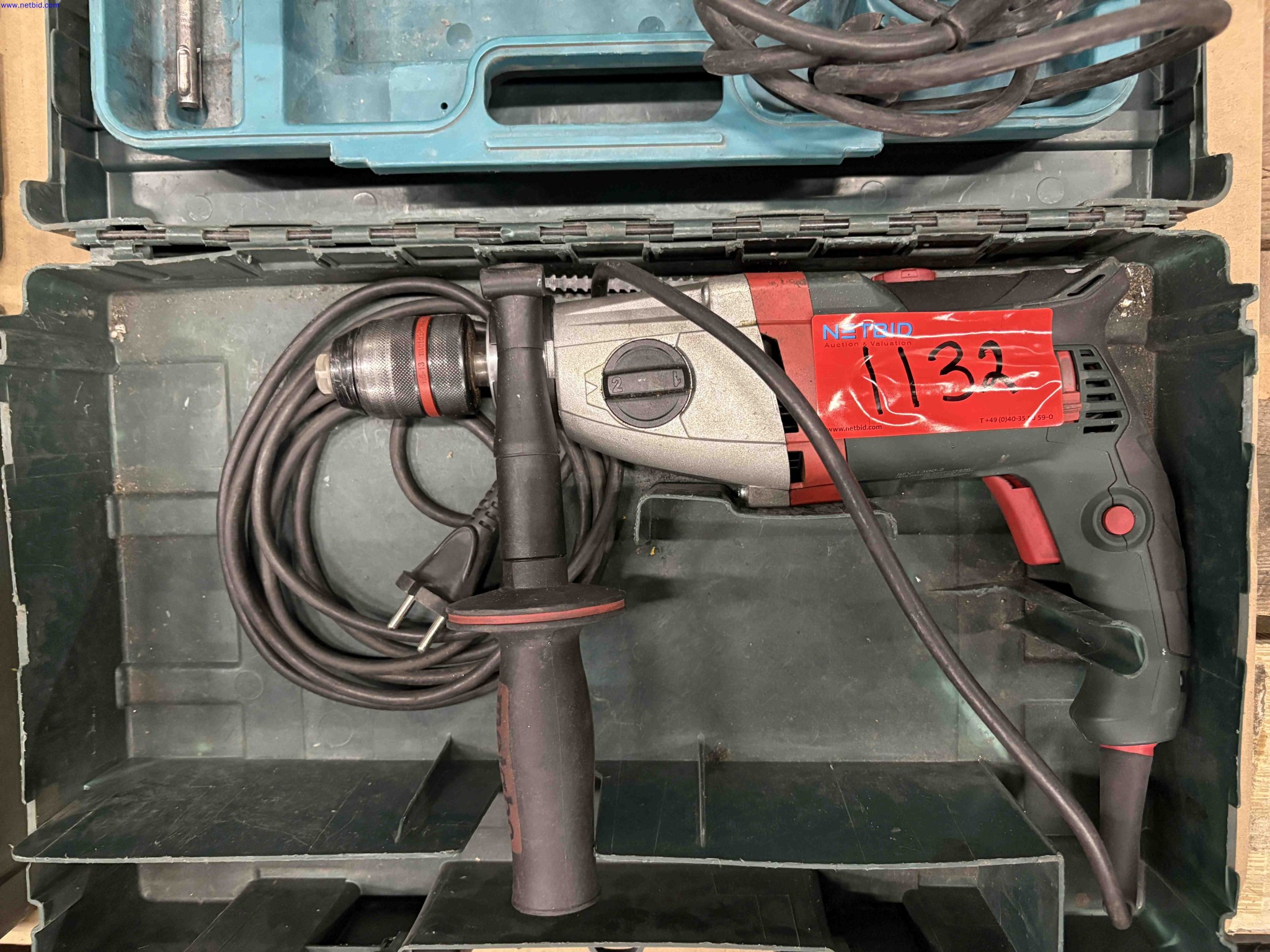 1 Set Mains electric drills Makita BEV 1300-2 / SBE 1100 Plus / HR2400 – foto 2 – kavel bij NetBid, Roterijstraat 205-8793 Waregem