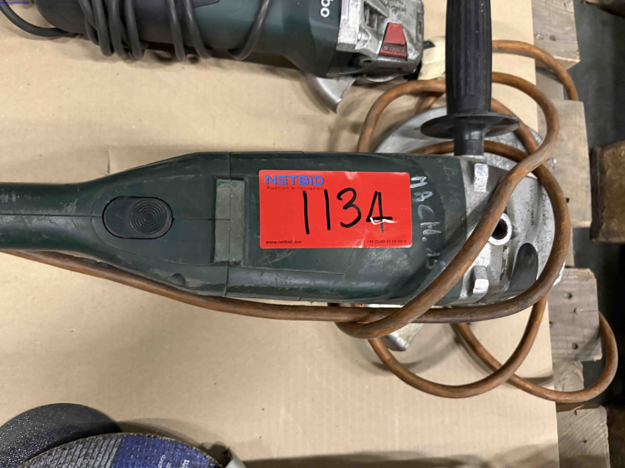 Mains electric angle grinders Metabo W22-230 MVT / WSS 12-125 – foto 14 – kavel bij NetBid, Roterijstraat 205-8793 Waregem