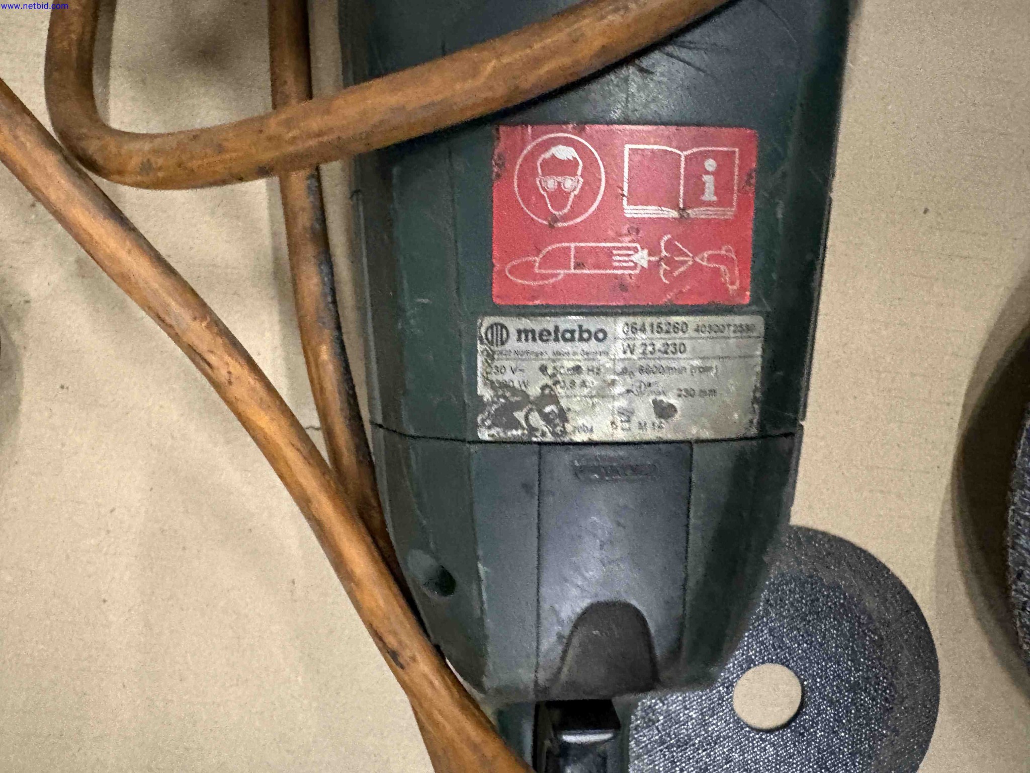 Mains electric angle grinders Metabo W22-230 MVT / WSS 12-125 – foto 5 – kavel bij NetBid, Roterijstraat 205-8793 Waregem