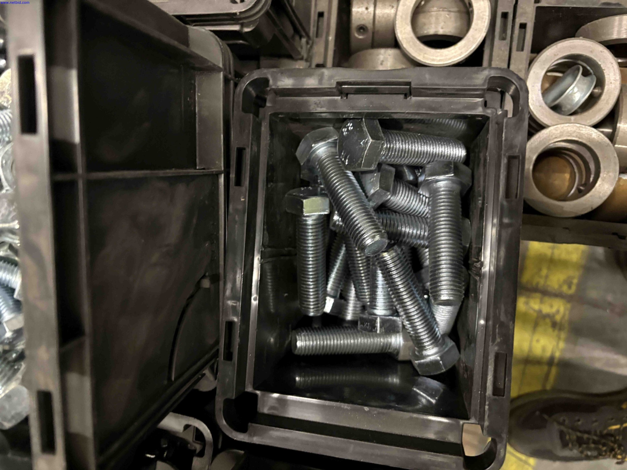 Uzavření závodu společnosti Balta Industries (Belgie) – výrobní závody výrobce koberců-7