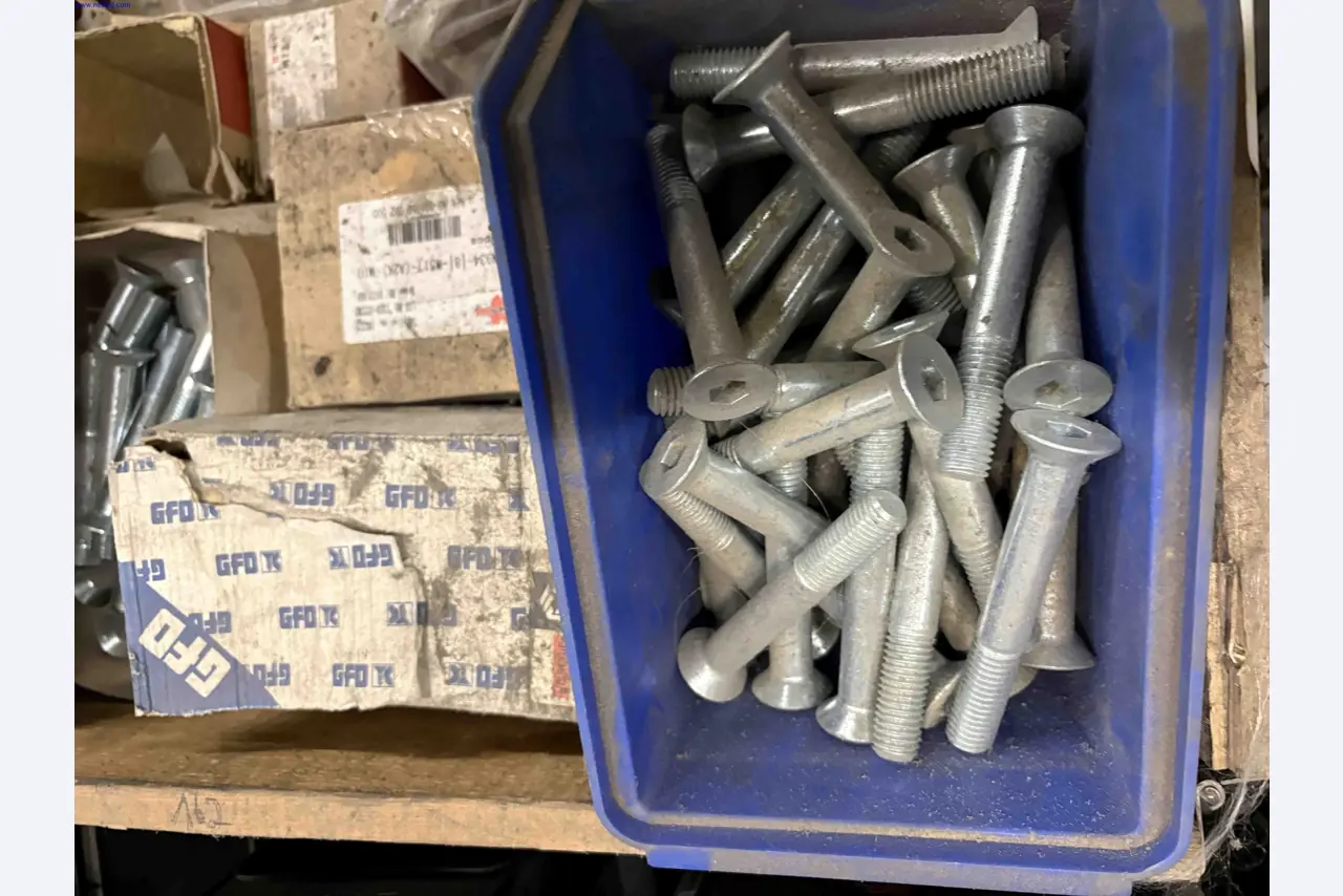 Uzavření závodu společnosti Balta Industries (Belgie) – výrobní závody výrobce koberců-8