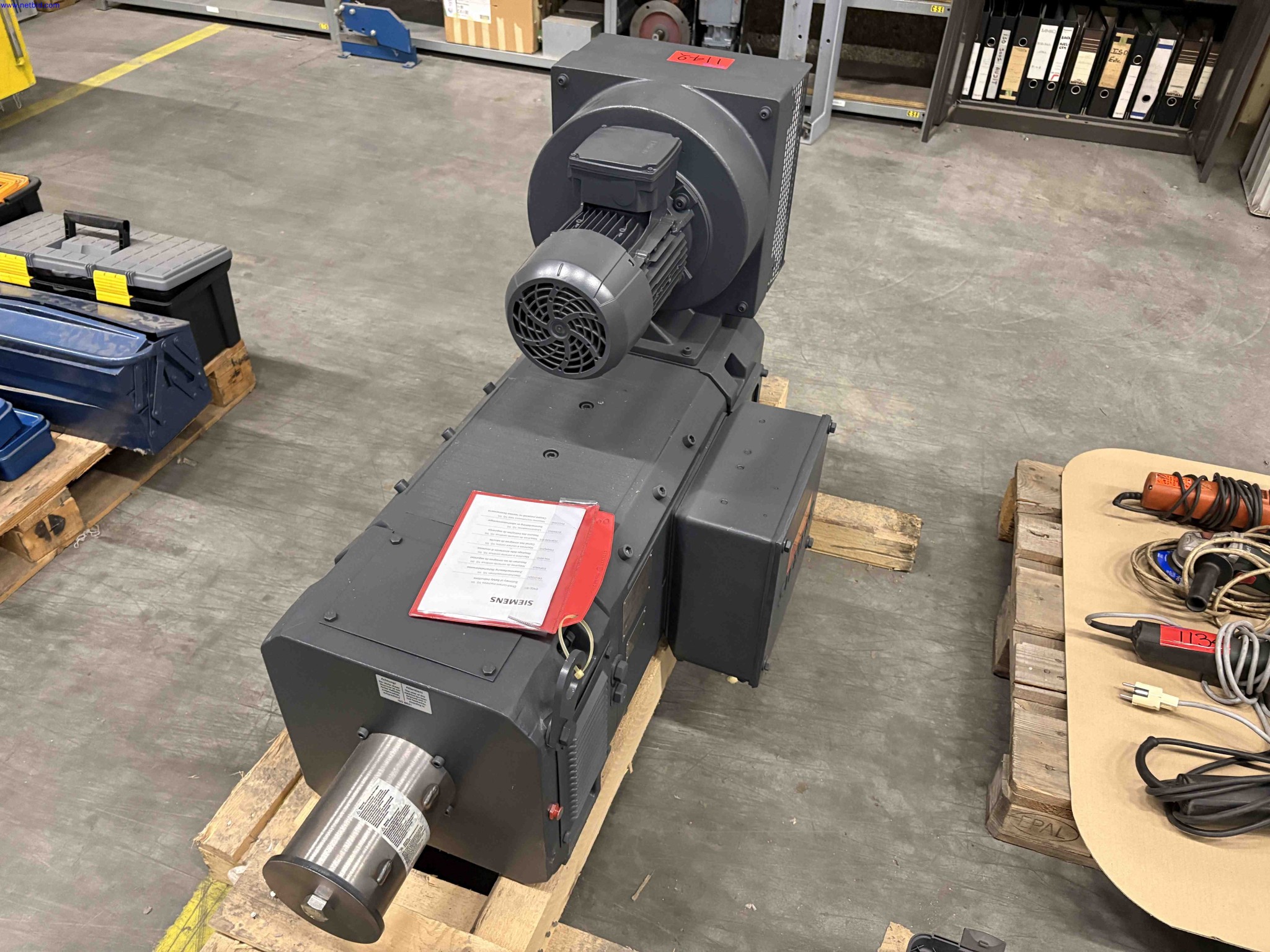 Separately excited DC motor Siemens – foto 2 – kavel bij NetBid, Roterijstraat 205-8793 Waregem