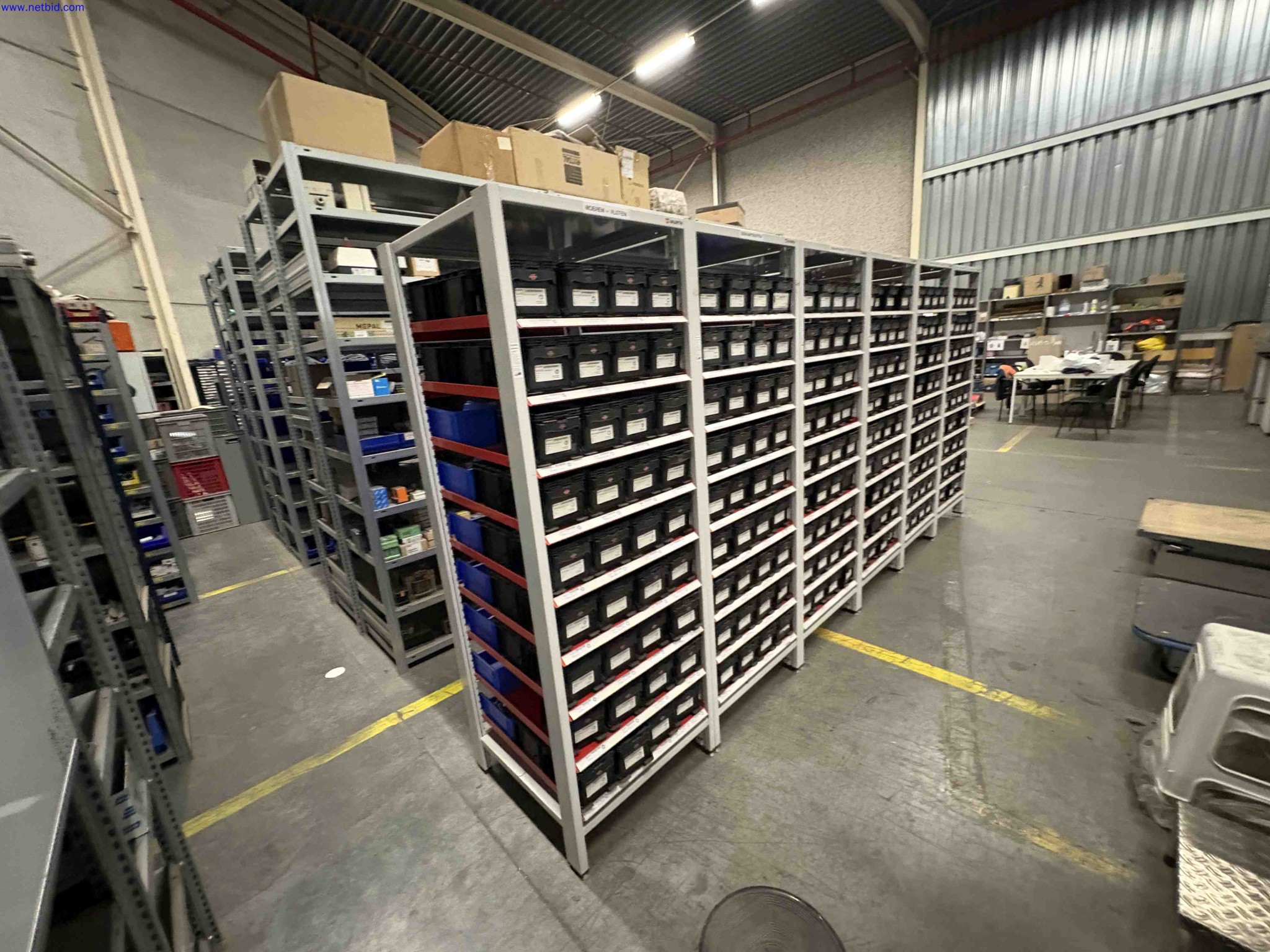Uzavření závodu společnosti Balta Industries (Belgie) – výrobní závody výrobce koberců-10