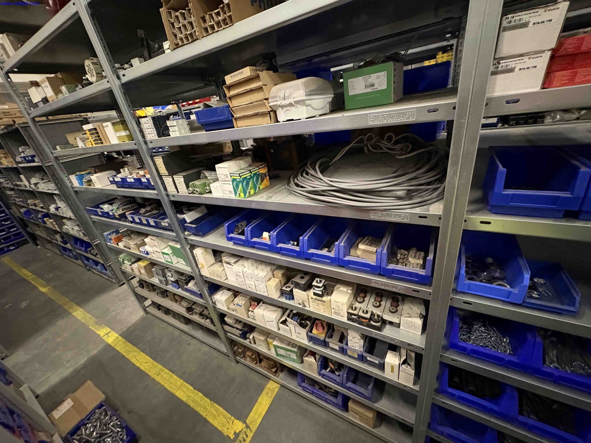 Uzavření závodu společnosti Balta Industries (Belgie) – výrobní závody výrobce koberců-14