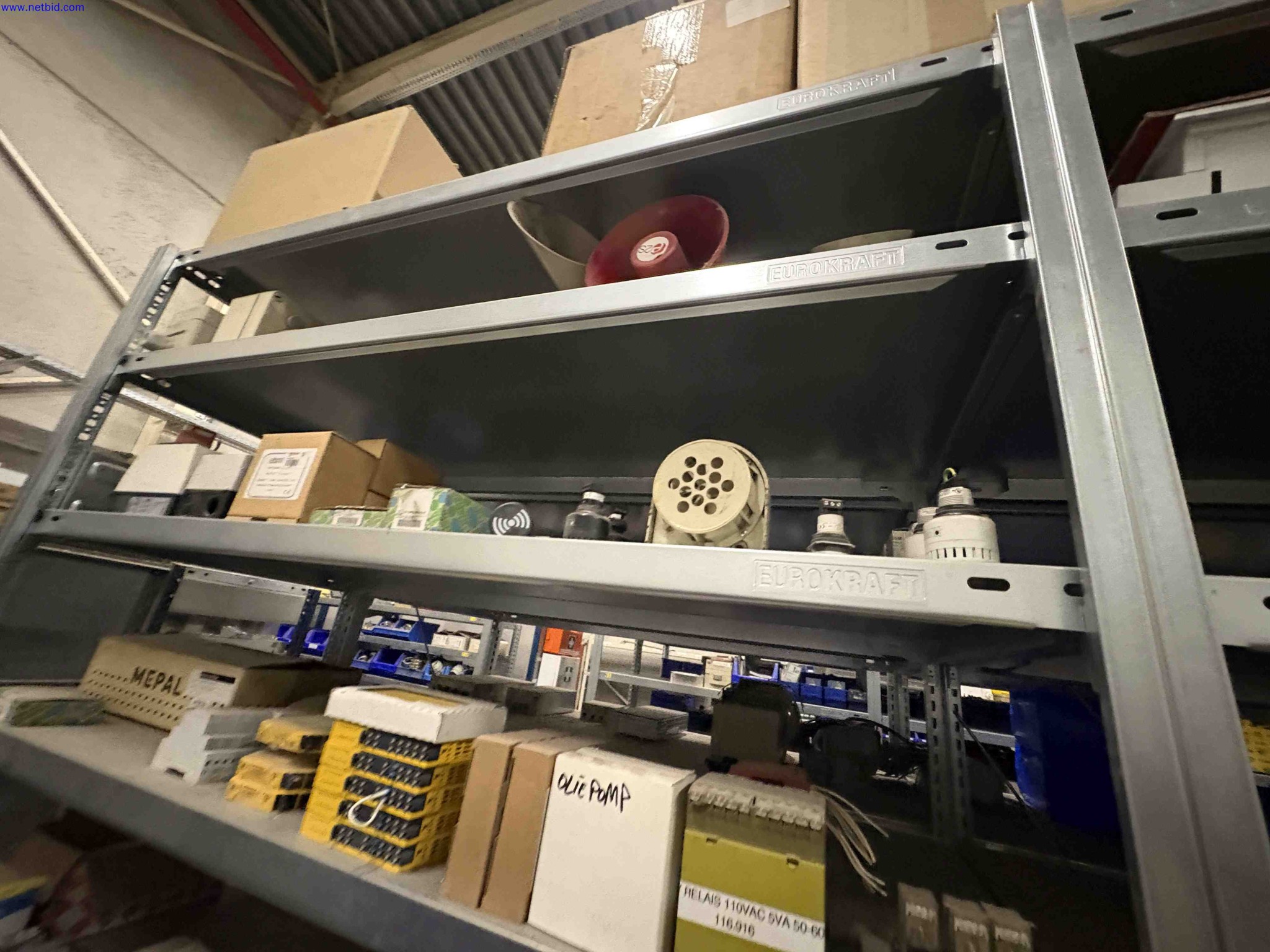 Uzavření závodu společnosti Balta Industries (Belgie) – výrobní závody výrobce koberců-16
