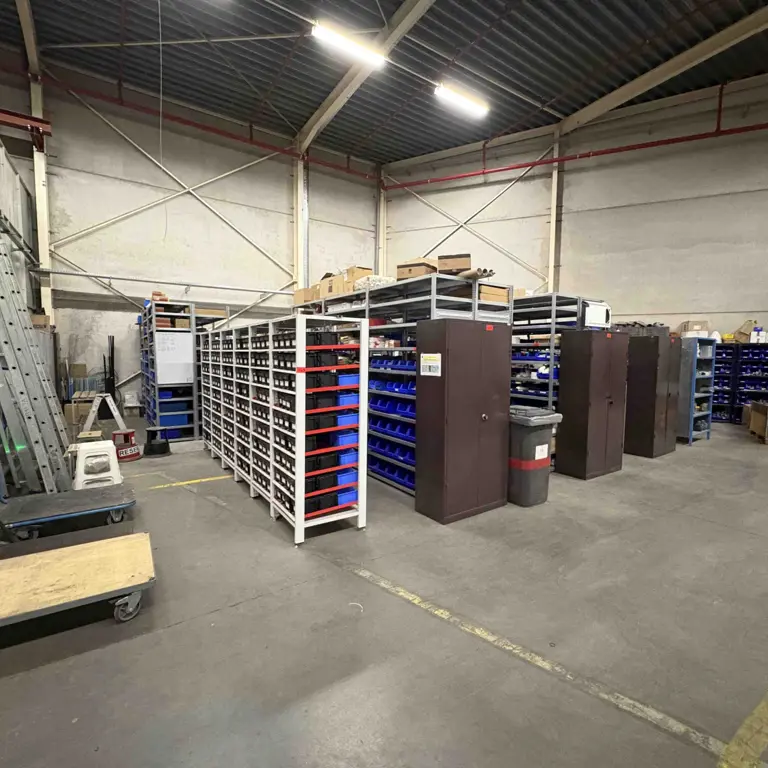 Strojírenské, elektrotechnické a údržbárské spotrební materiály