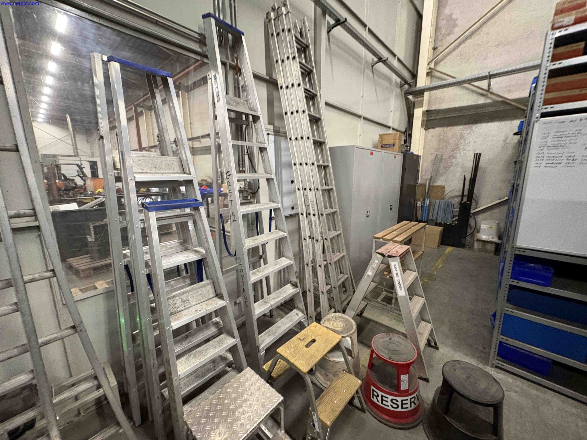 Uzavření závodu společnosti Balta Industries (Belgie) – výrobní závody výrobce koberců-4