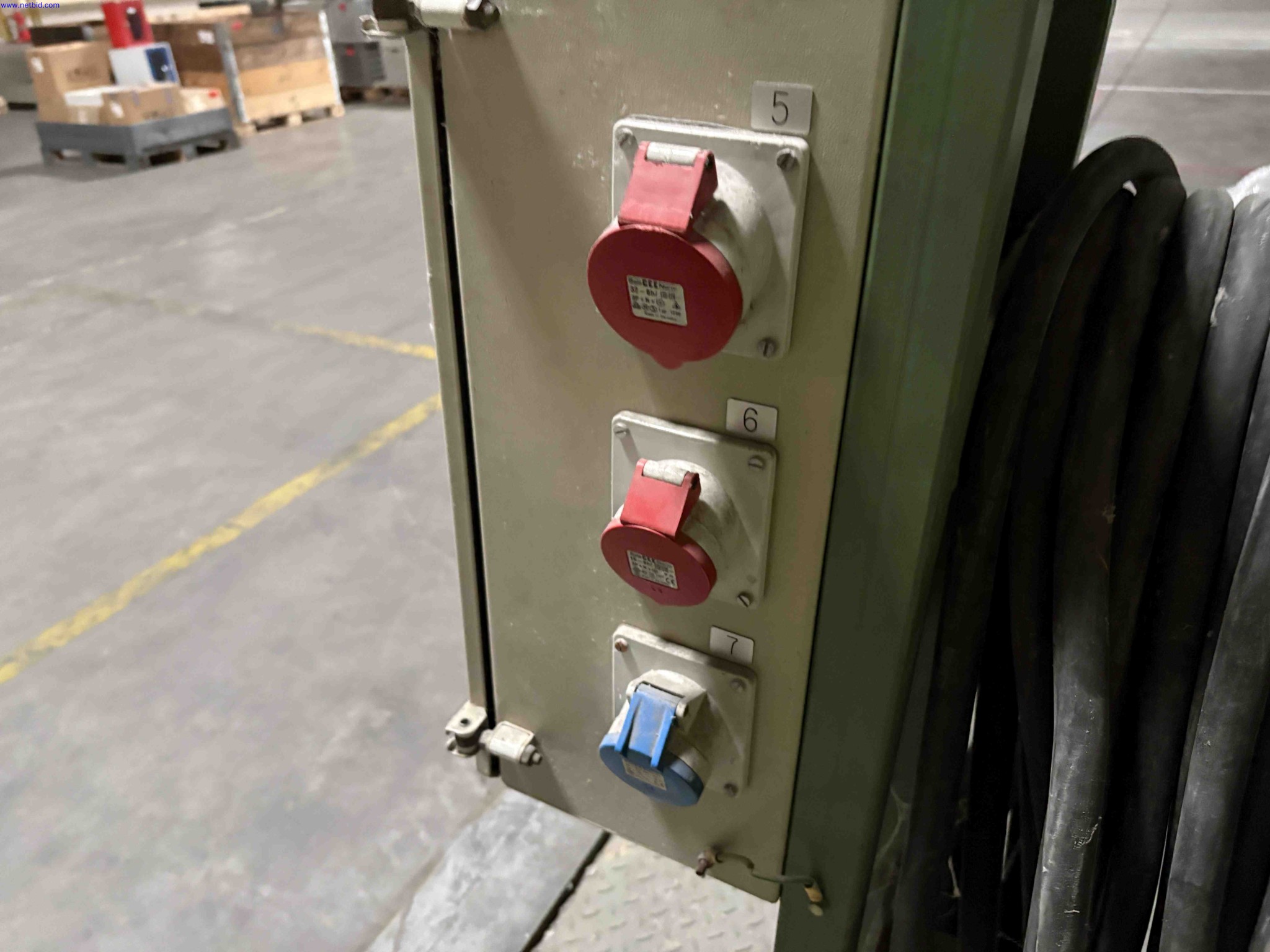 2 Mobile electrical distribution boxes Sarel Type 565 – foto 6 – kavel bij NetBid, Roterijstraat 205-8793 Waregem