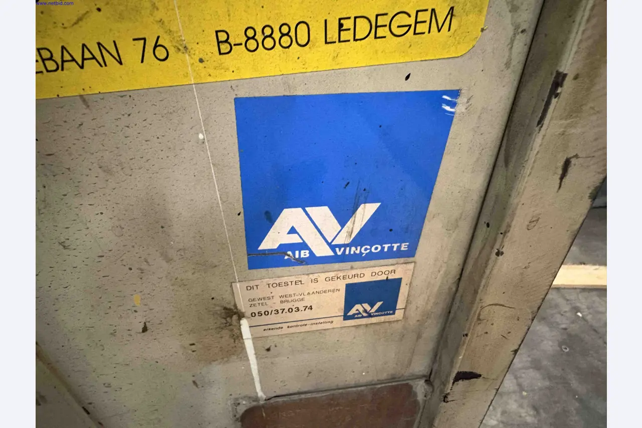 Uzavření závodu společnosti Balta Industries (Belgie) – výrobní závody výrobce koberců-5