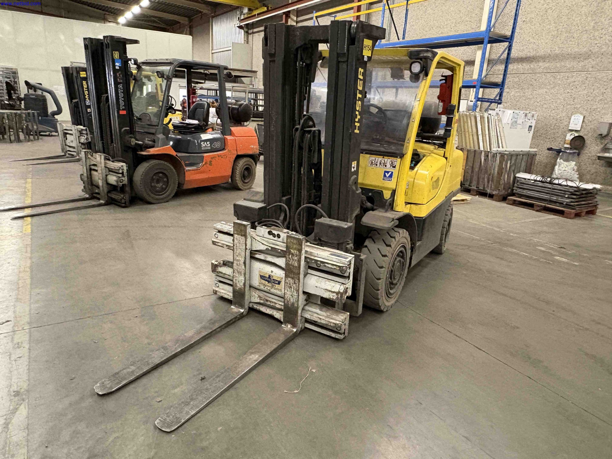 LPG counterbalance forklift truck Hyster H4.0FT6 – foto 2 – kavel bij NetBid, Roterijstraat 205-8793 Waregem